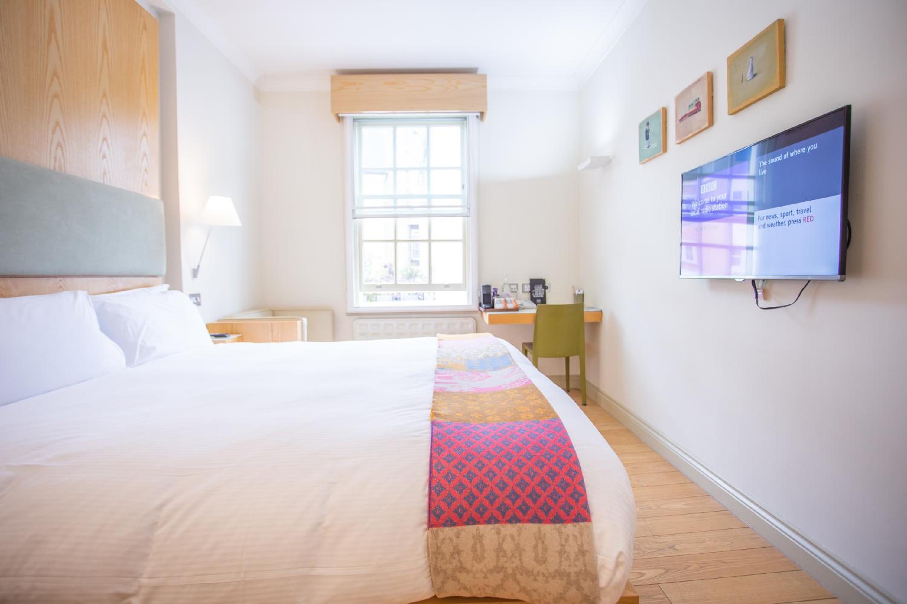 Premier Deluxe Double Room photo 2