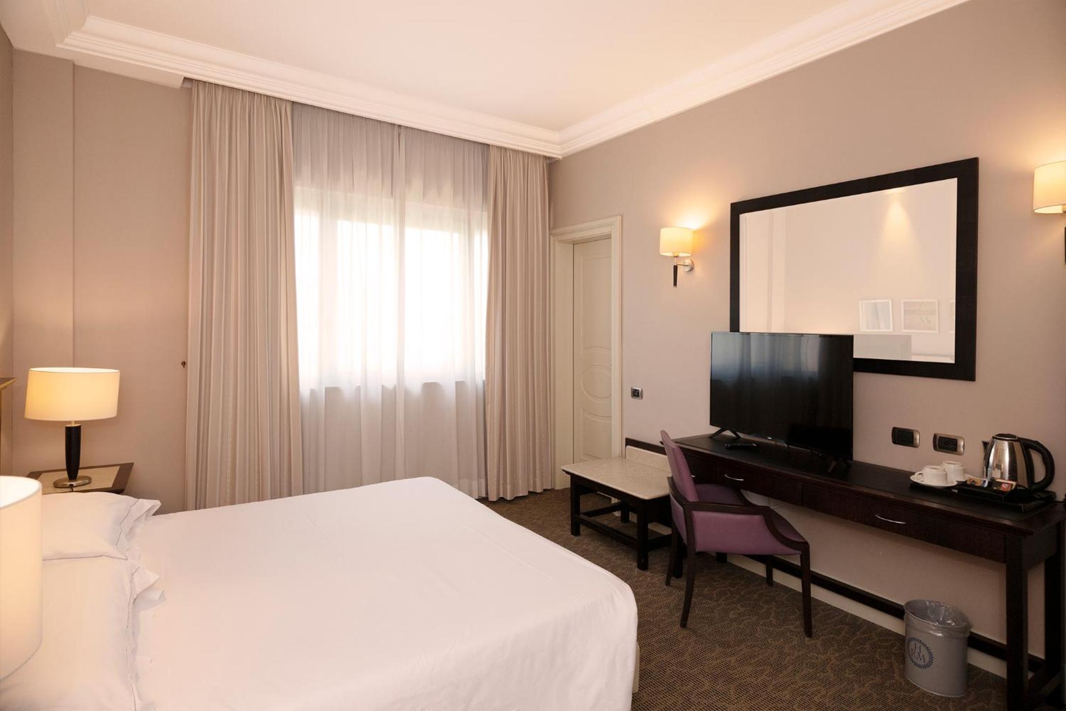 Double Room - Photo 1