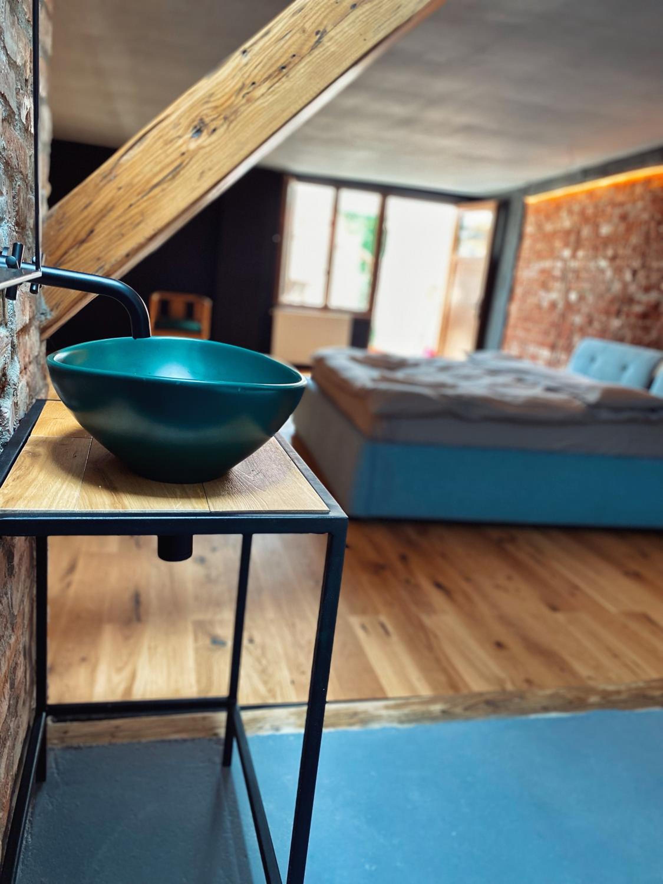One-Bedroom Apartment - Photo 16