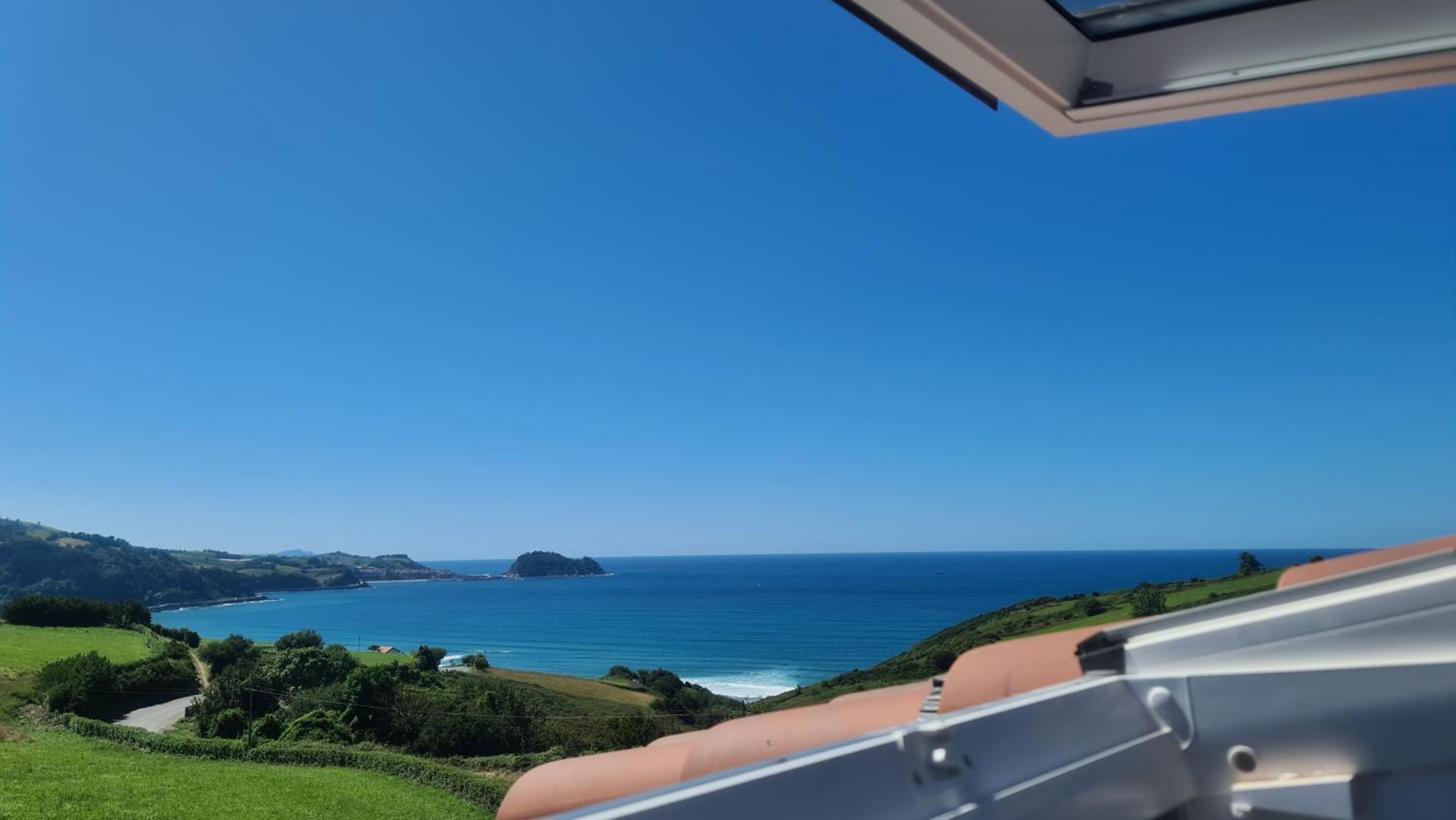 Deluxe Double Room with Sea View - Photo 15