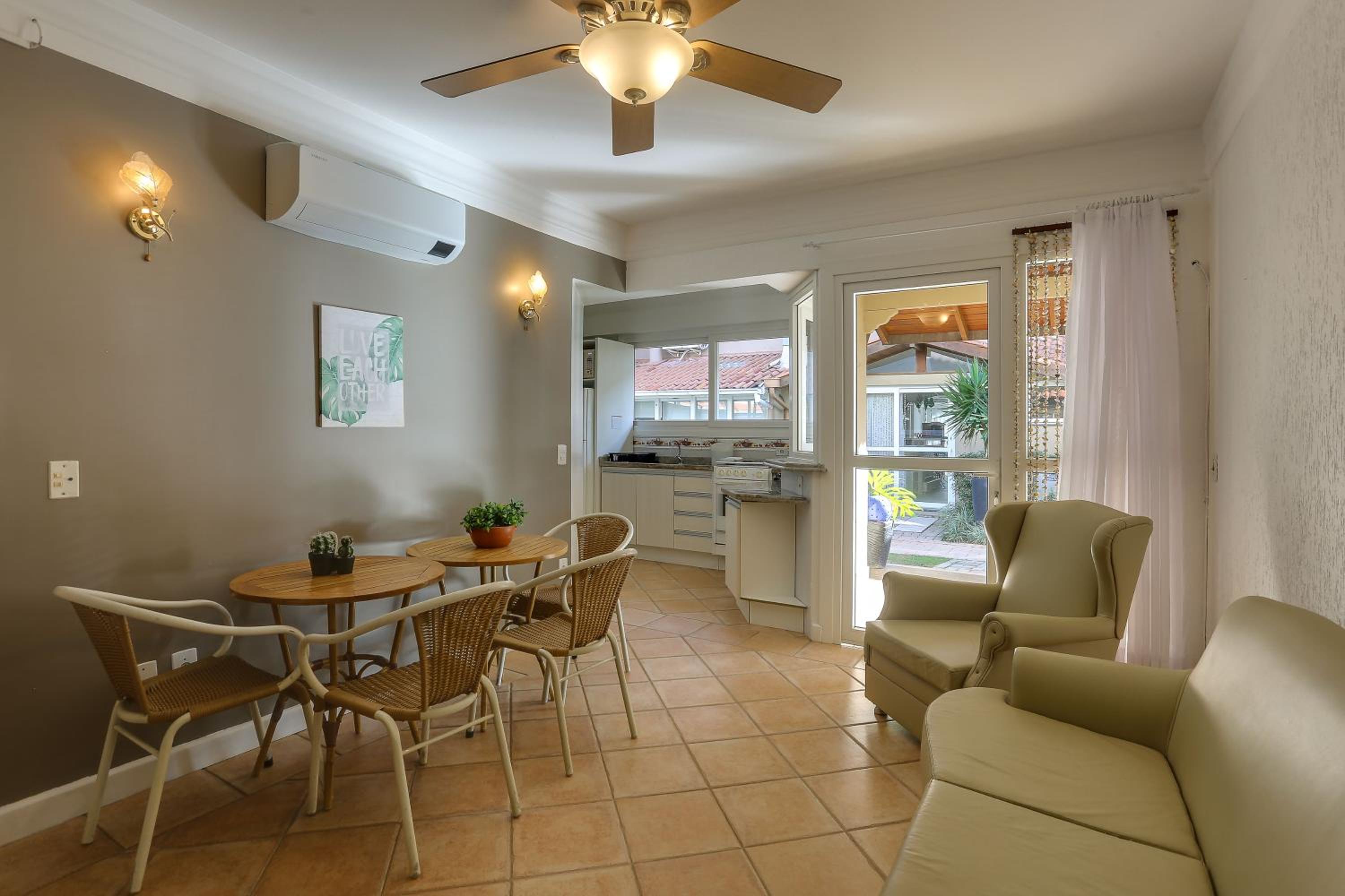 Two-Bedroom House 660 photo 1