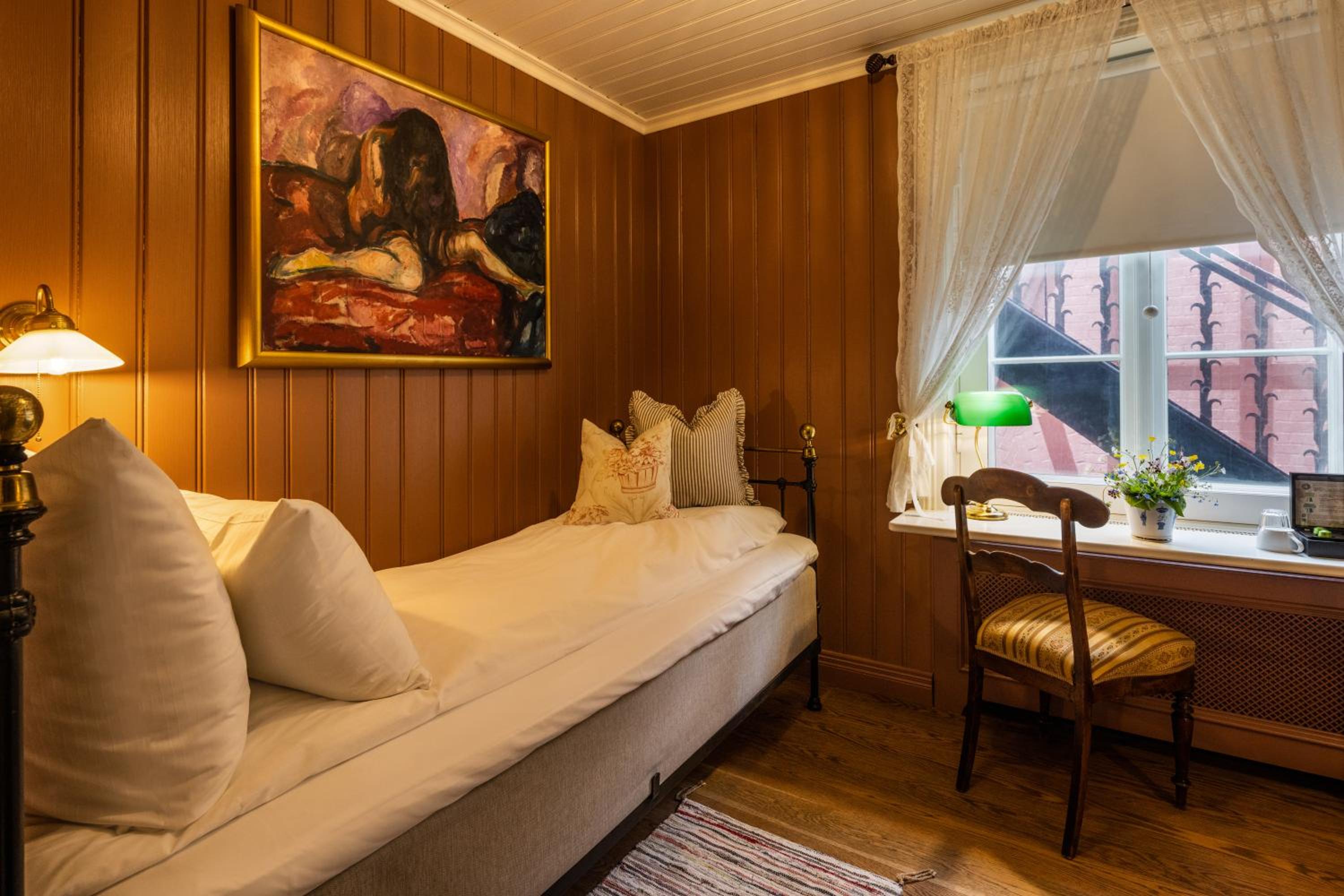 Single Room photo 2