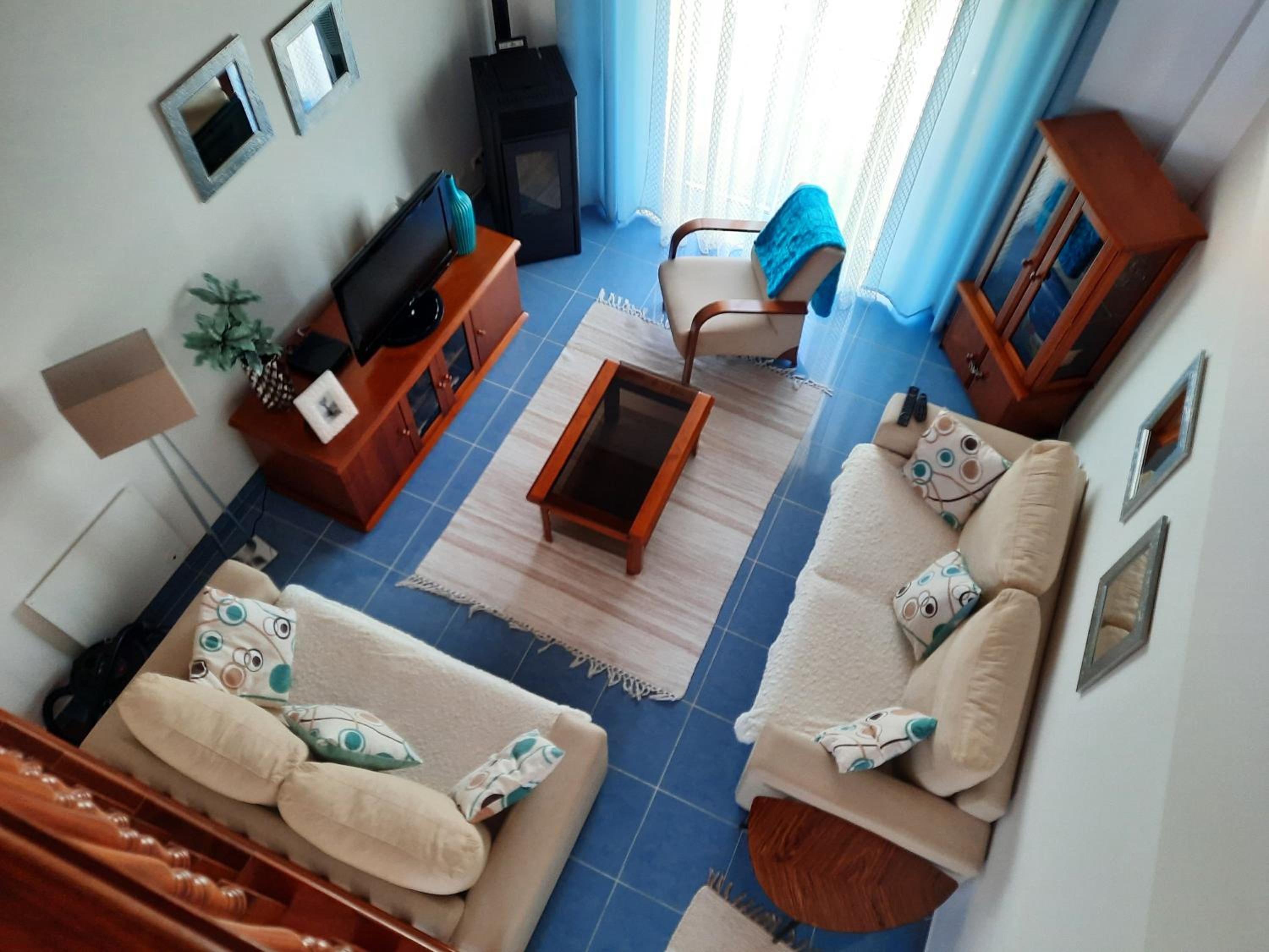 Three-Bedroom House - Photo 31