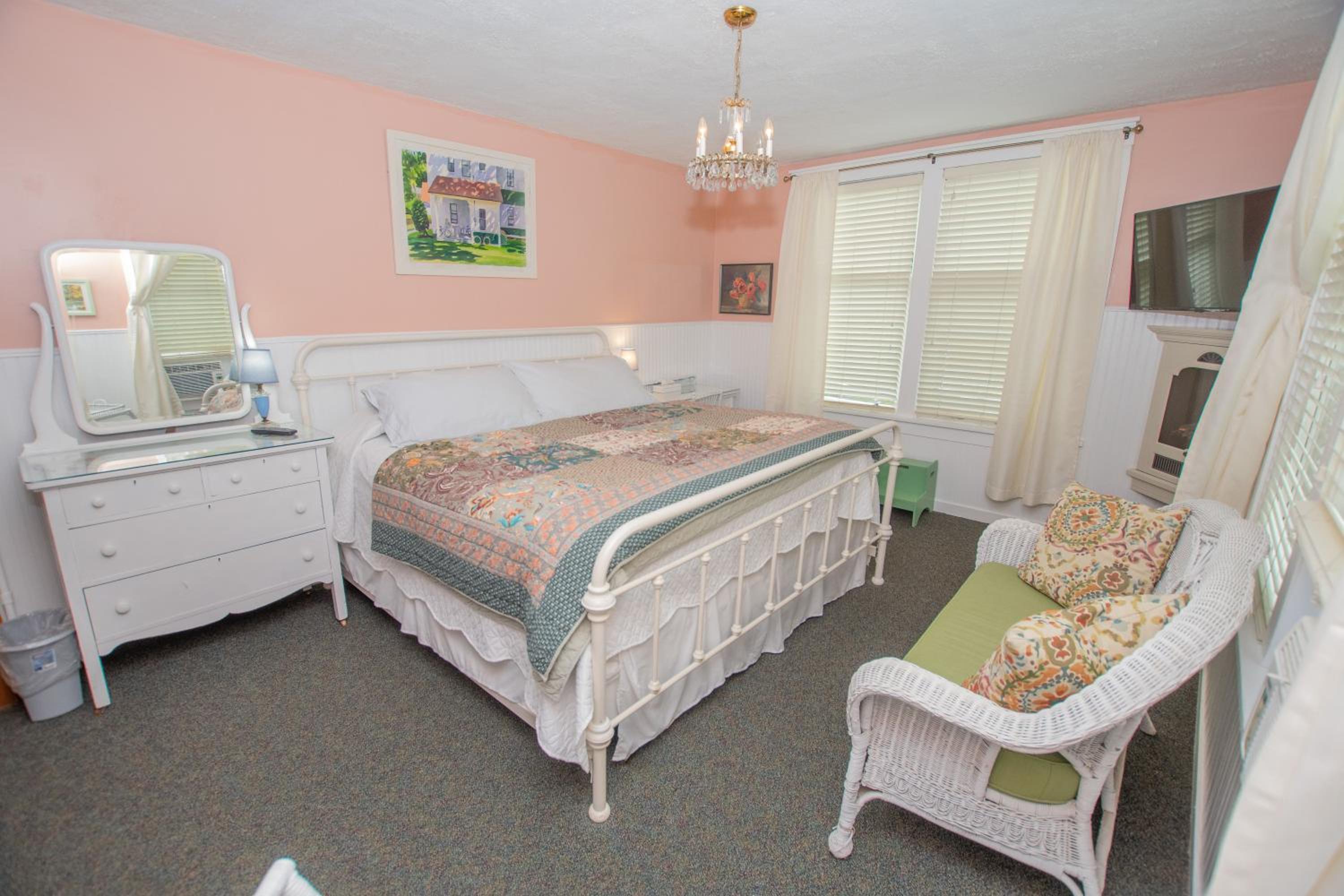 King Suite - Photo 11