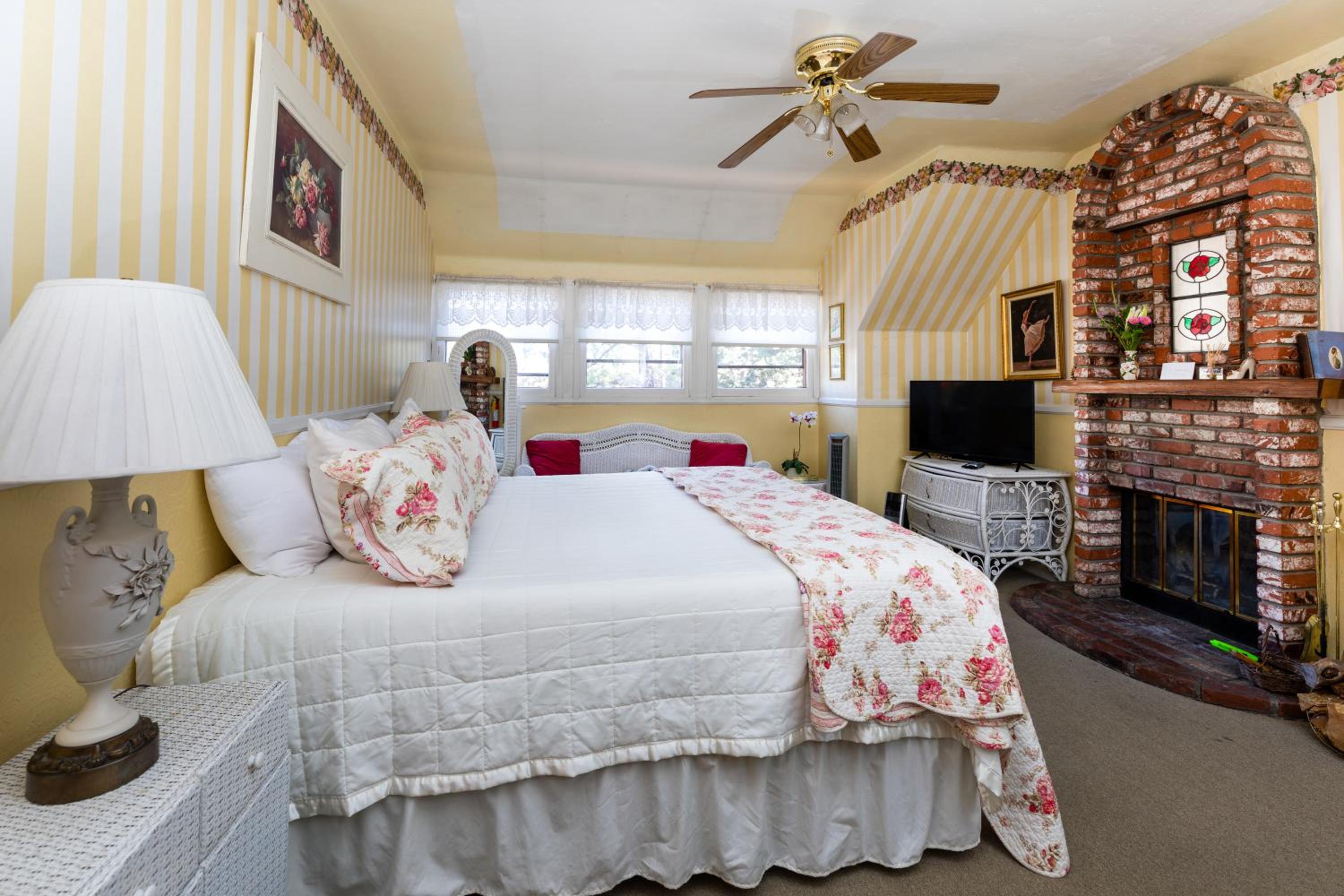 King Room with Garden View photo 1