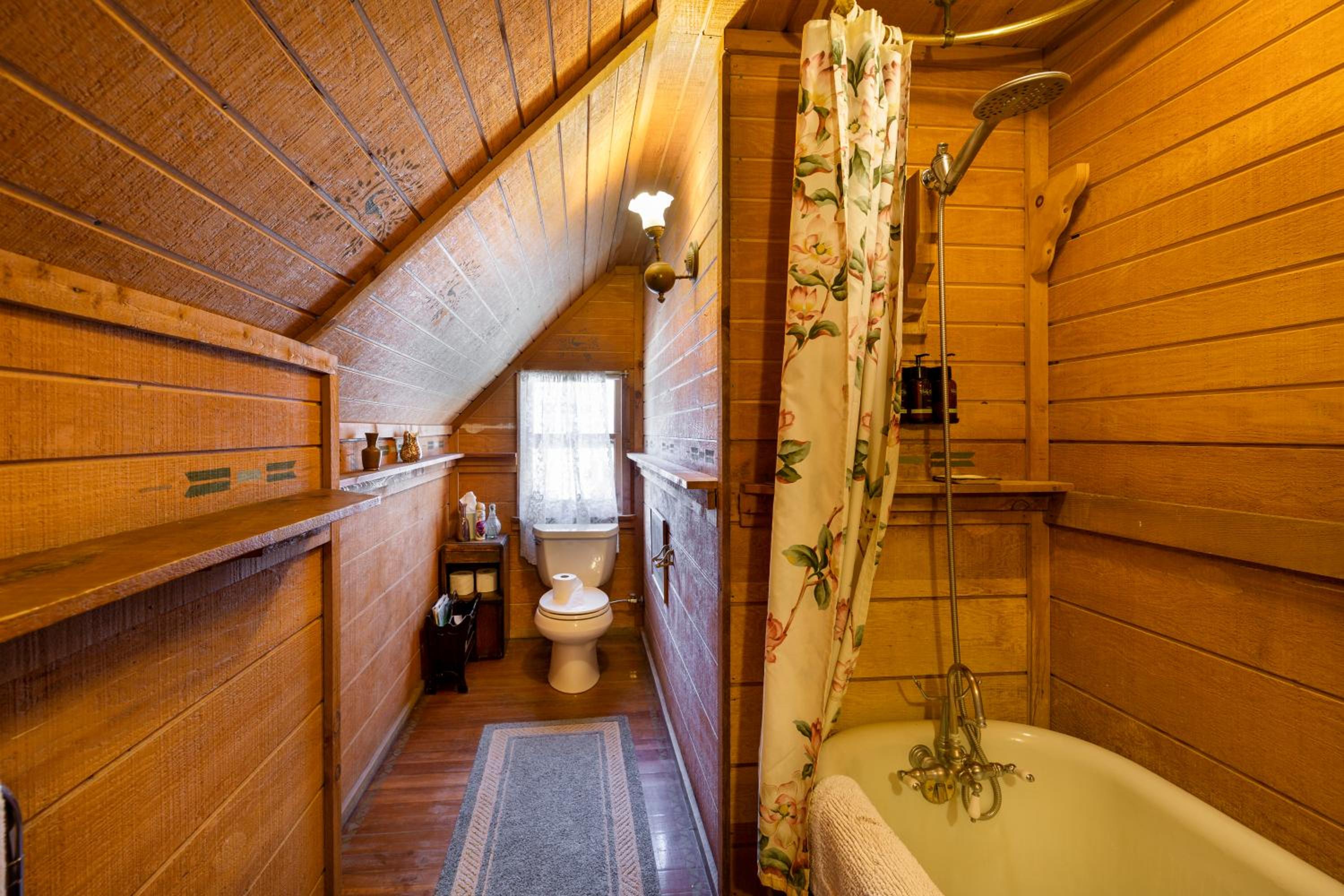 King Room with Garden View photo 3