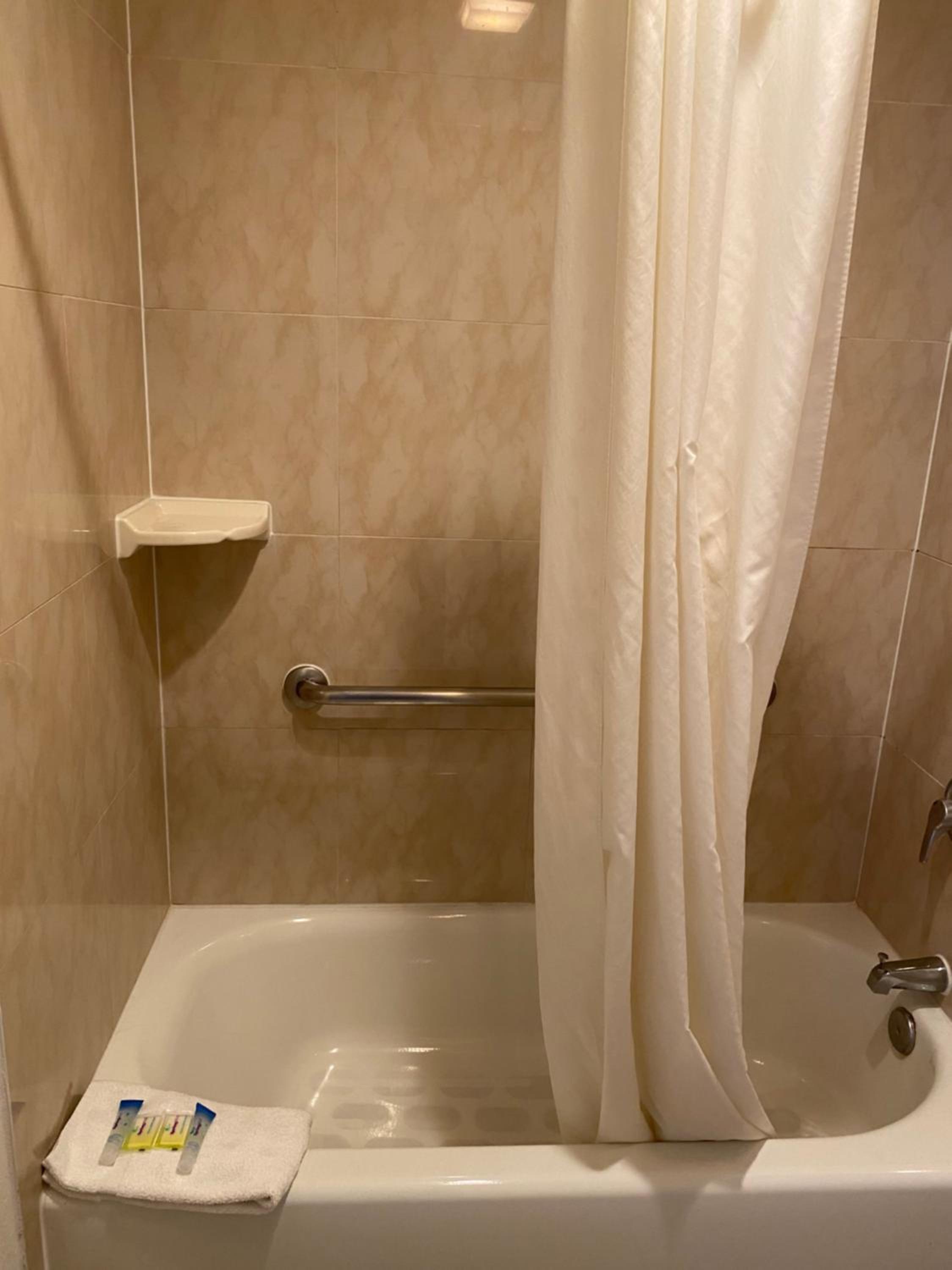 Large Single Room photo 3