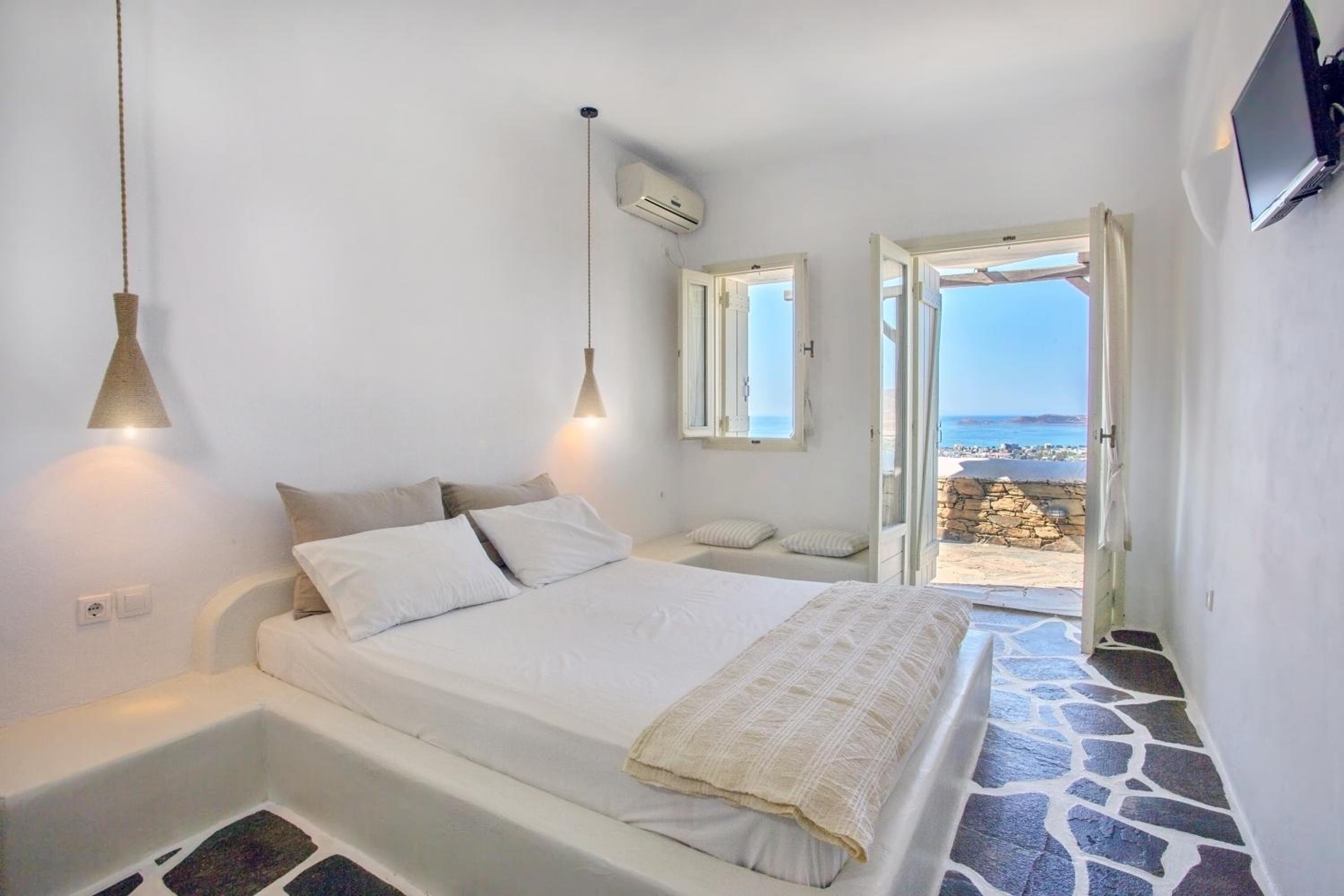 Two-Bedroom Apartment (4 Adults)