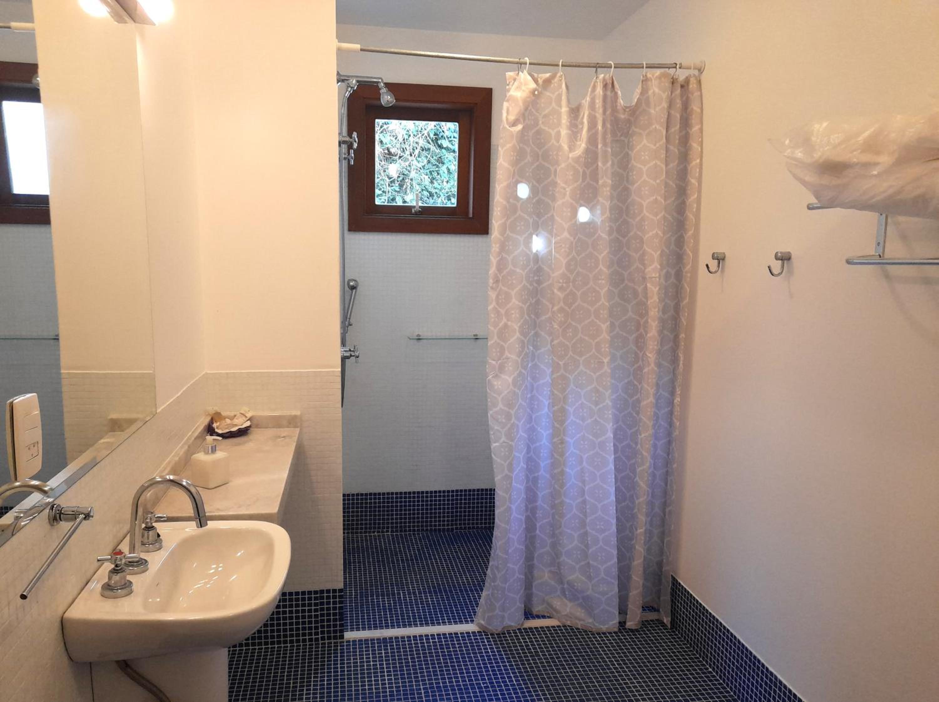 Double Room - Disability Access - Photo 6