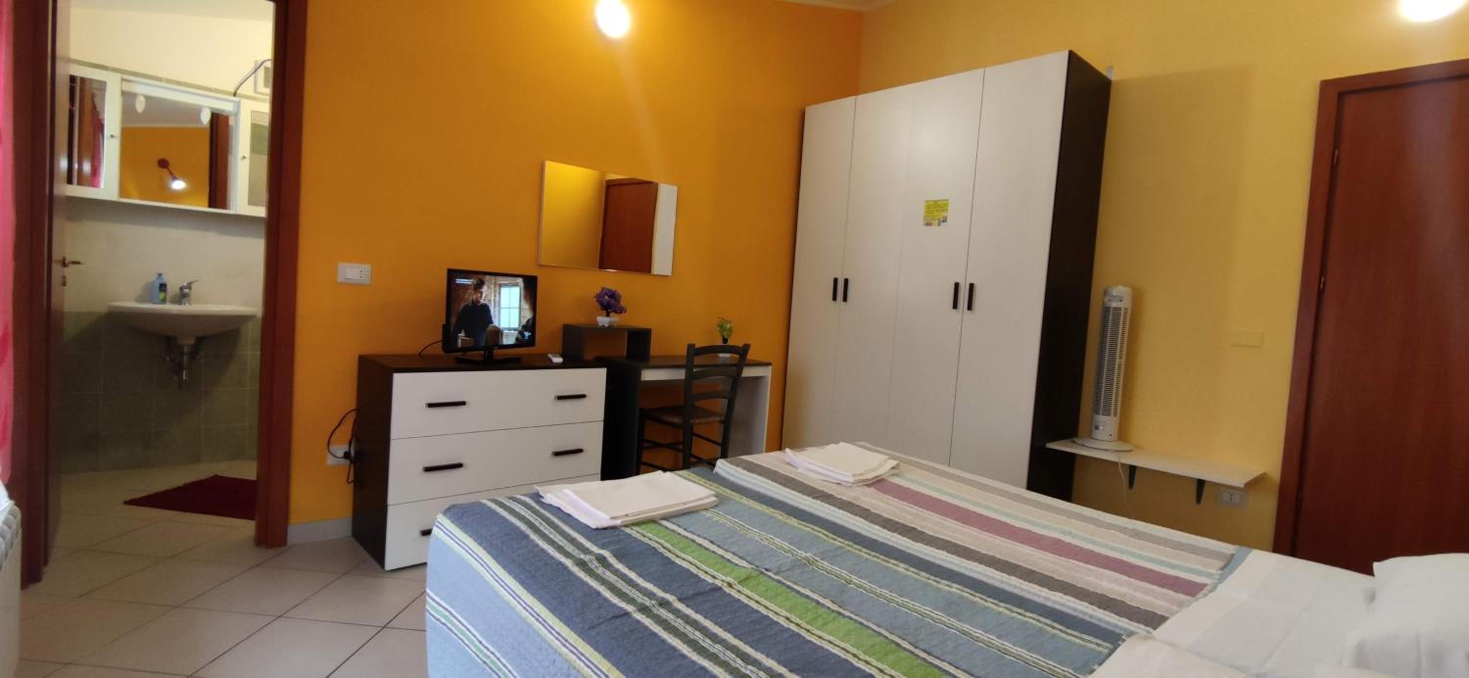 Two-Bedroom House photo 3