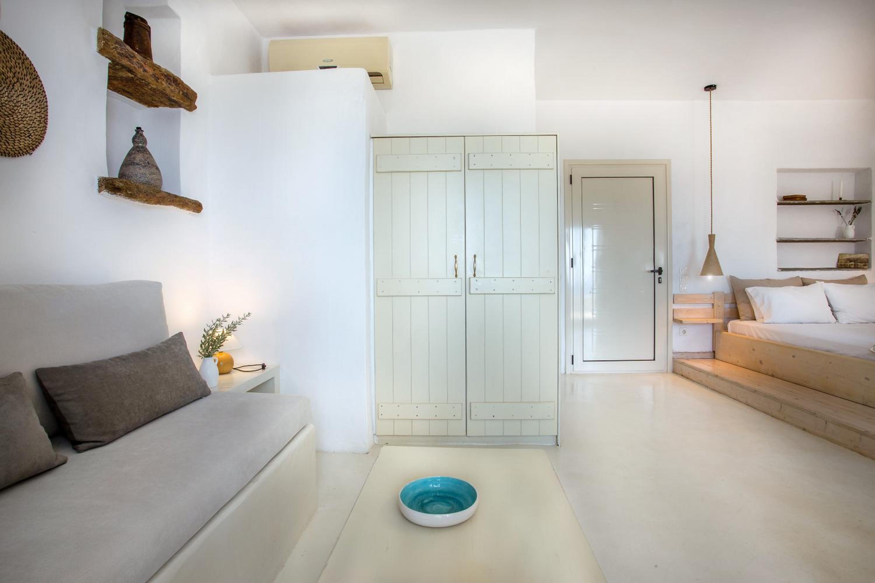Studio Apartment with Sea View