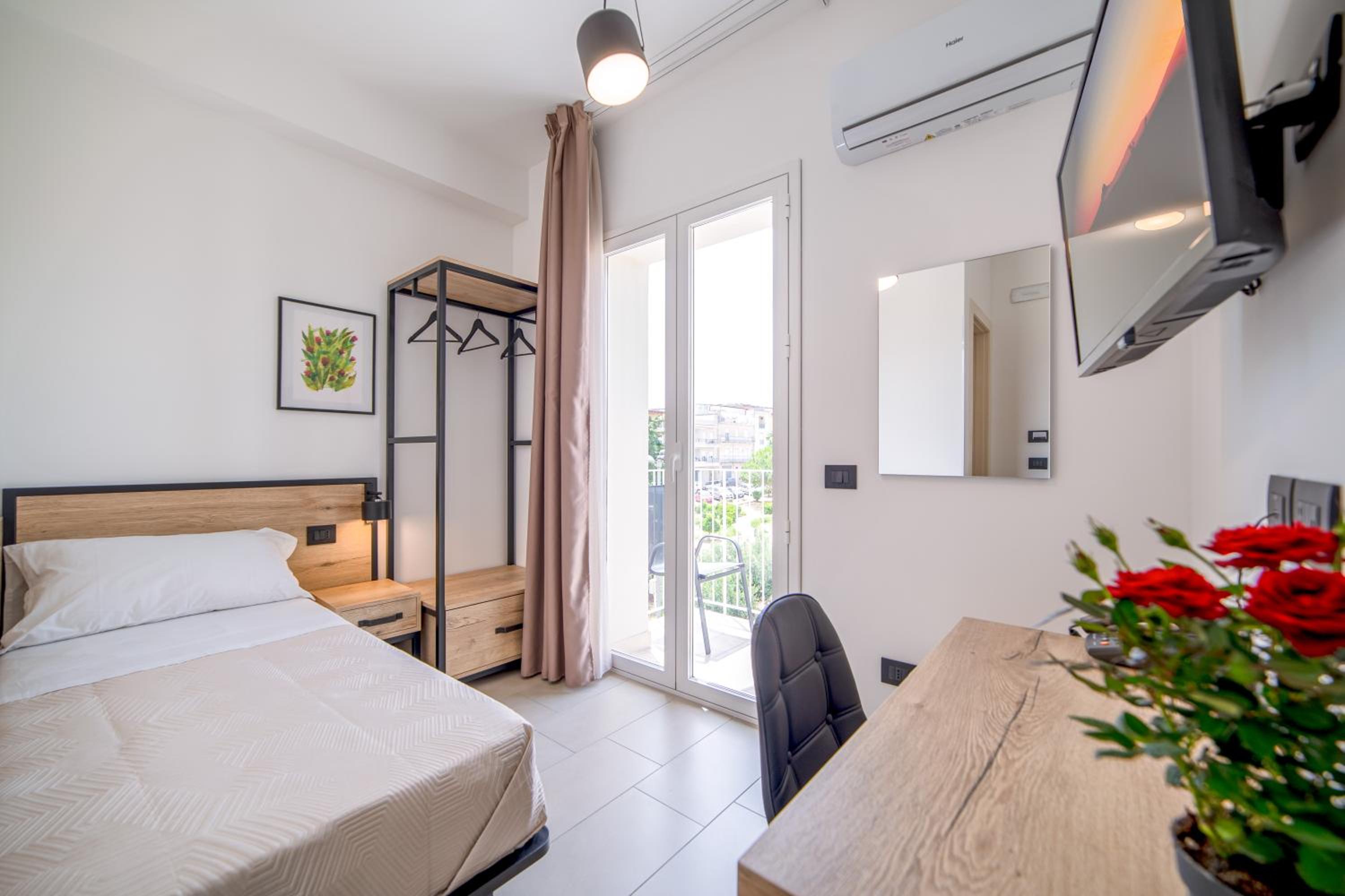 Single Room with Park View photo 1