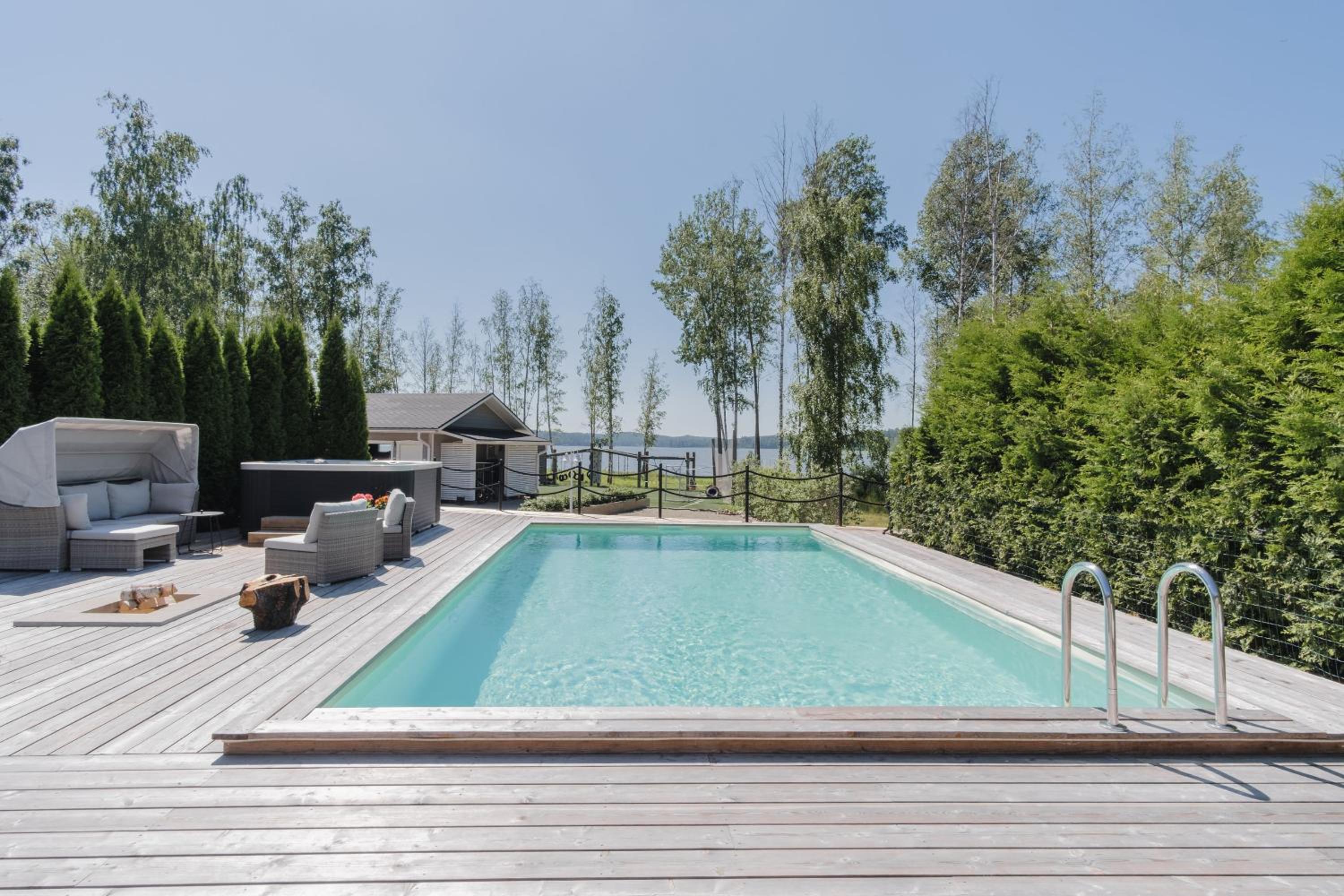 Villa photo 1