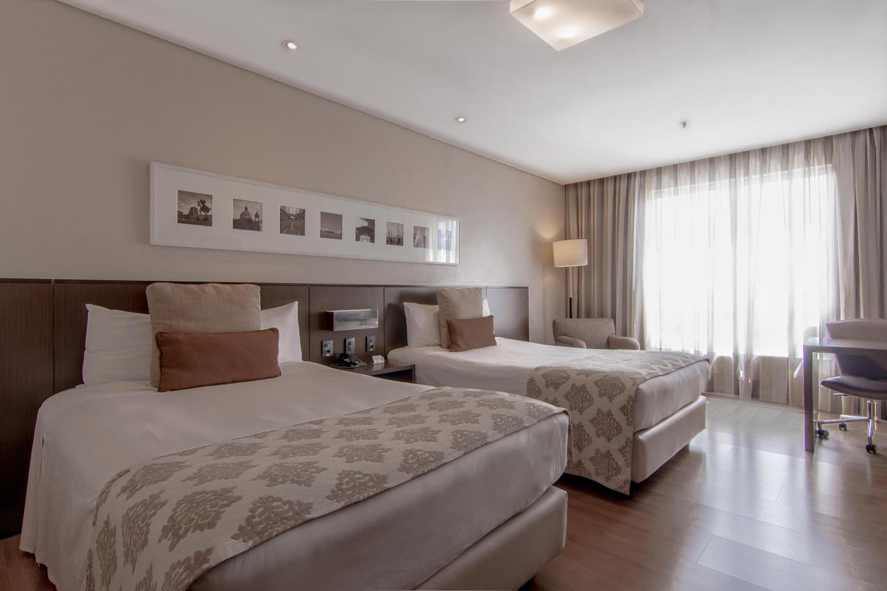 Superior Double Room - Photo 1