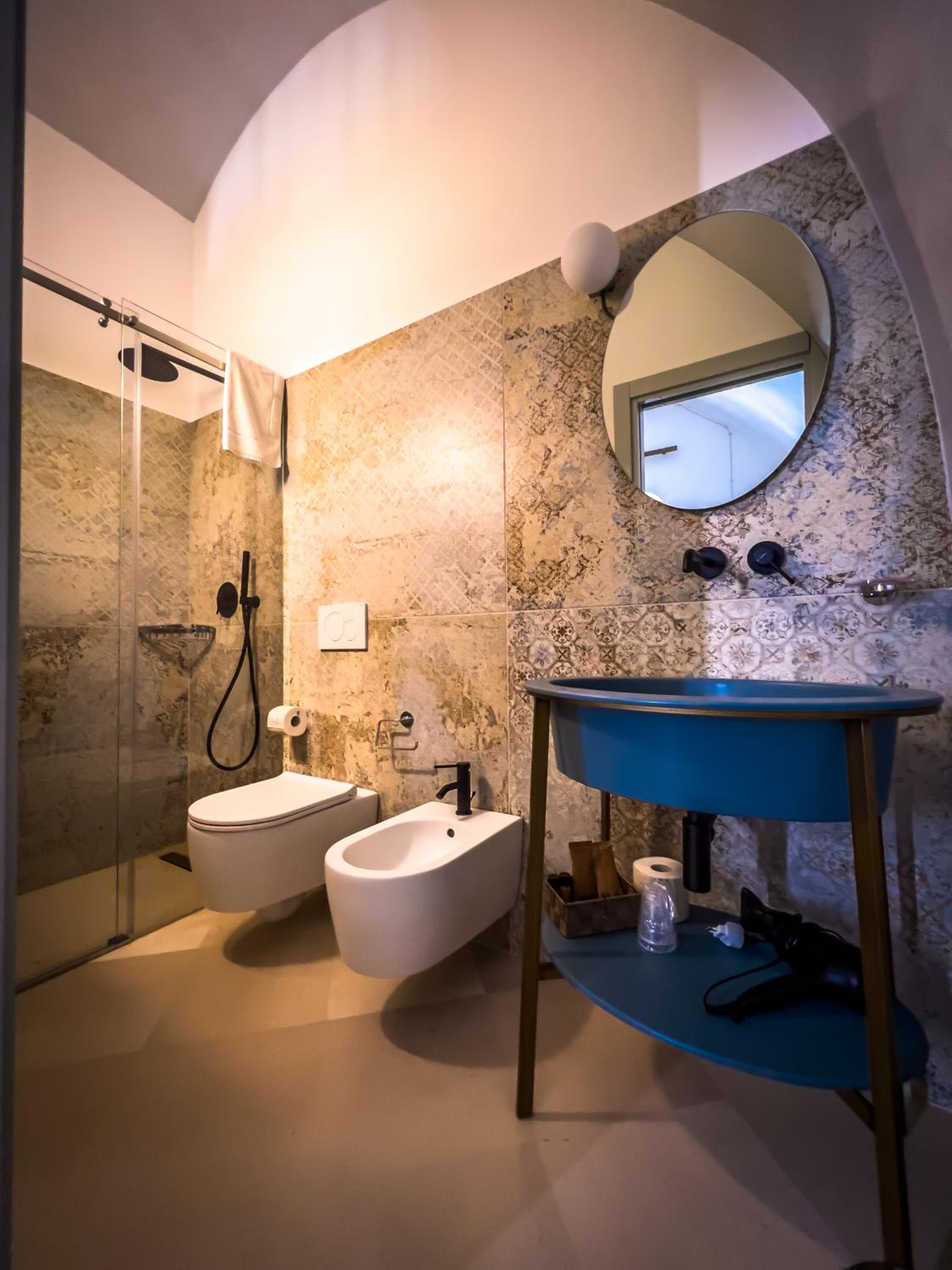 Deluxe Quadruple Room - Photo 6