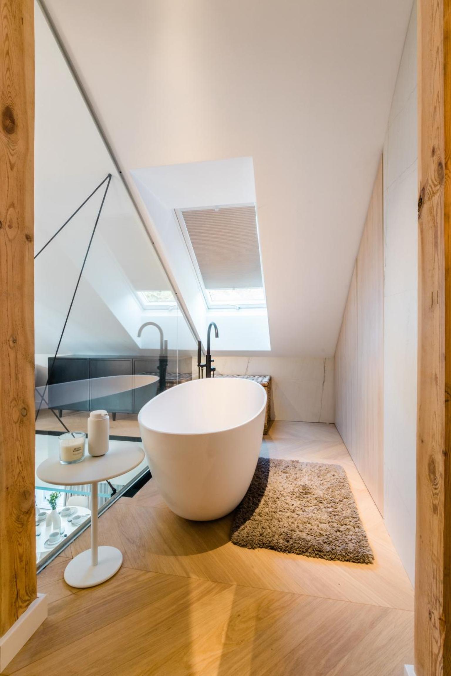 Three-Bedroom Apartment - Photo 4