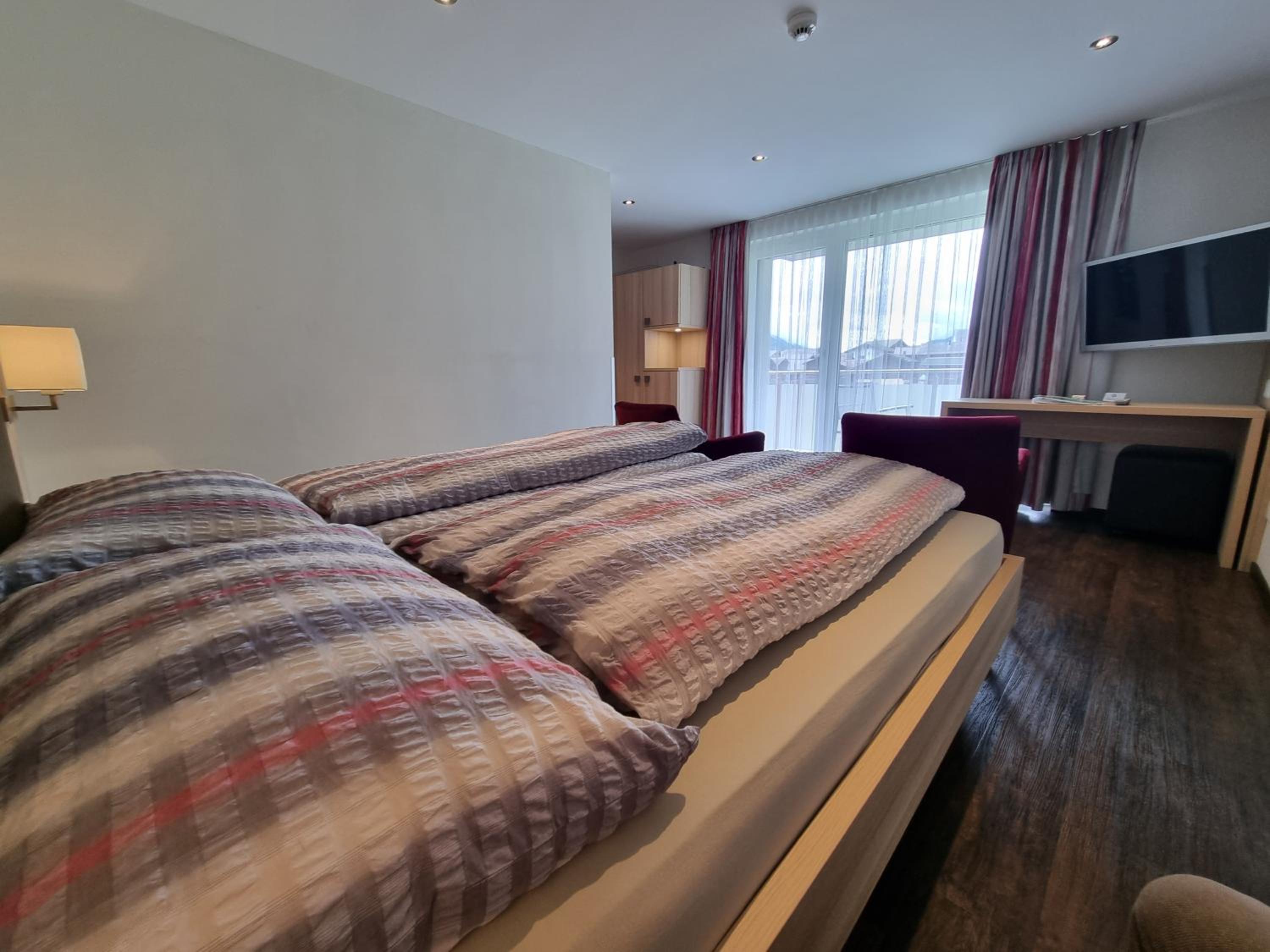 Superior Double or Twin Room with Balcony and Panoramic View - Photo 10