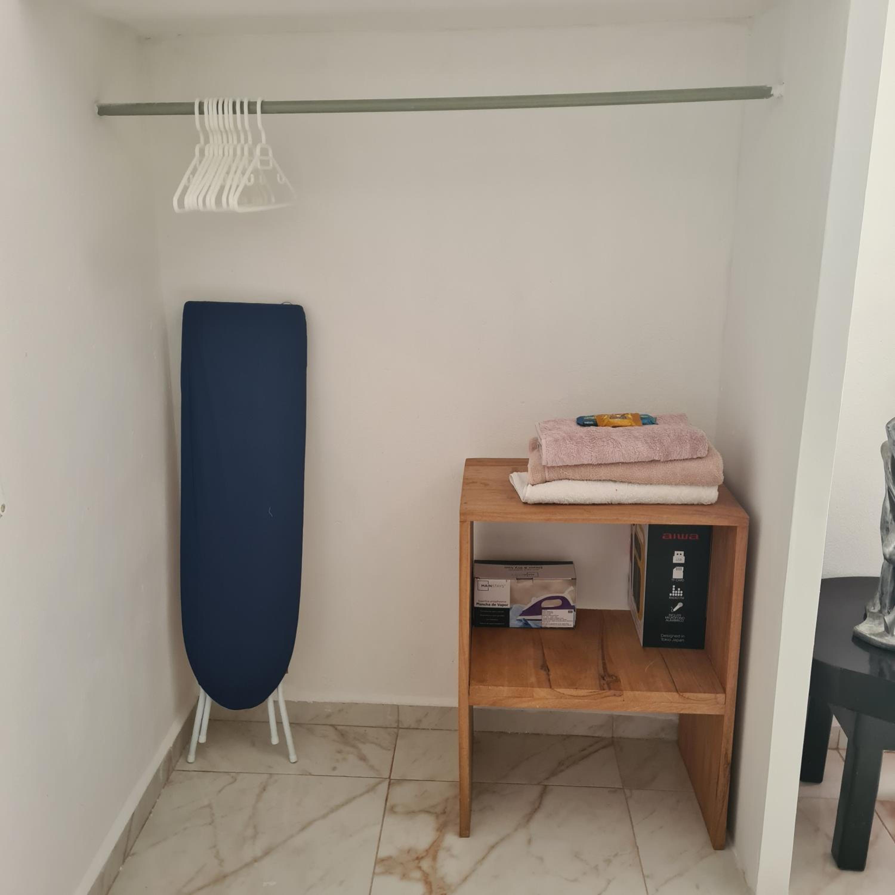One-Bedroom Apartment - Photo 39