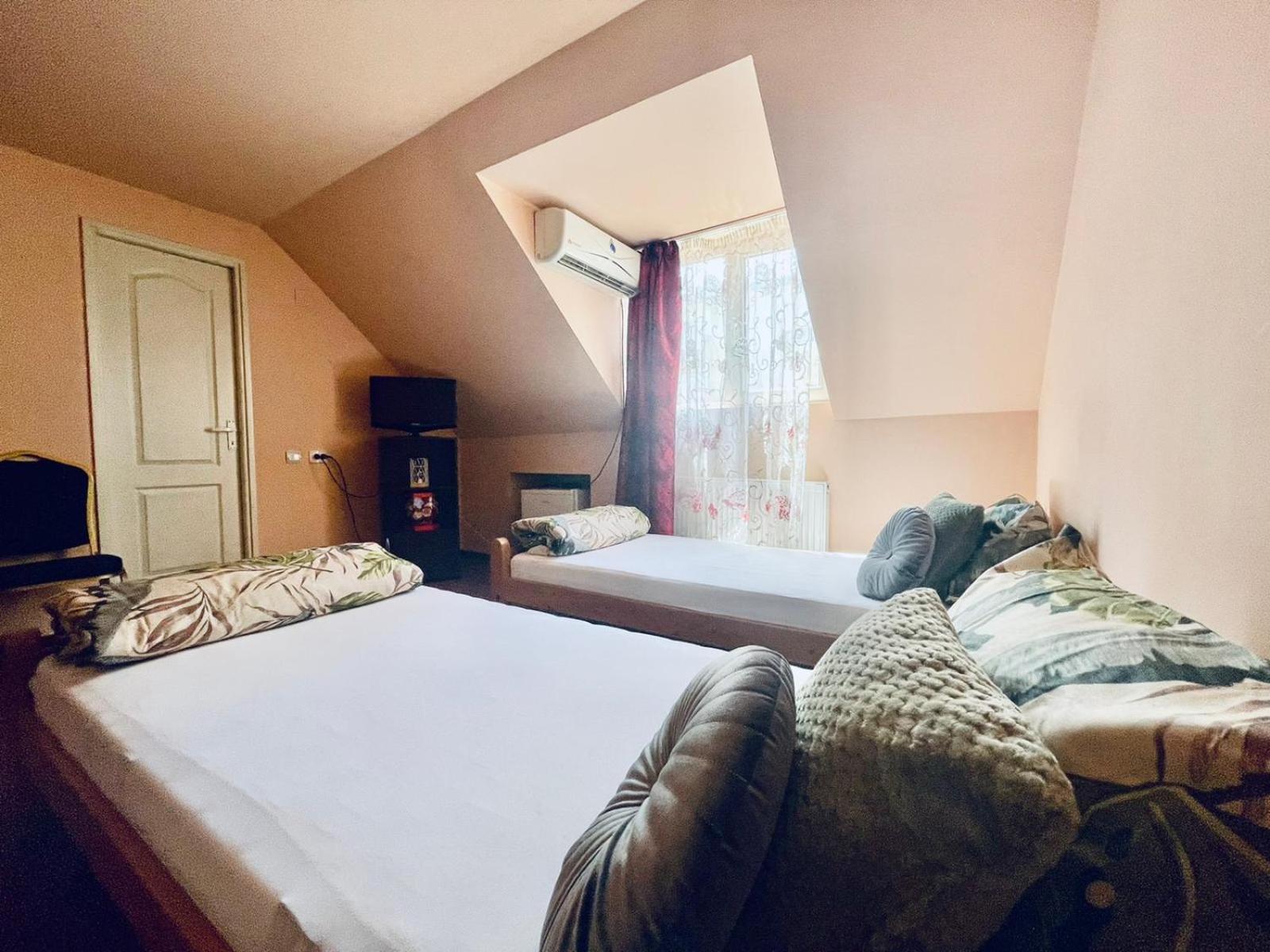 Superior Twin Room - Photo 2