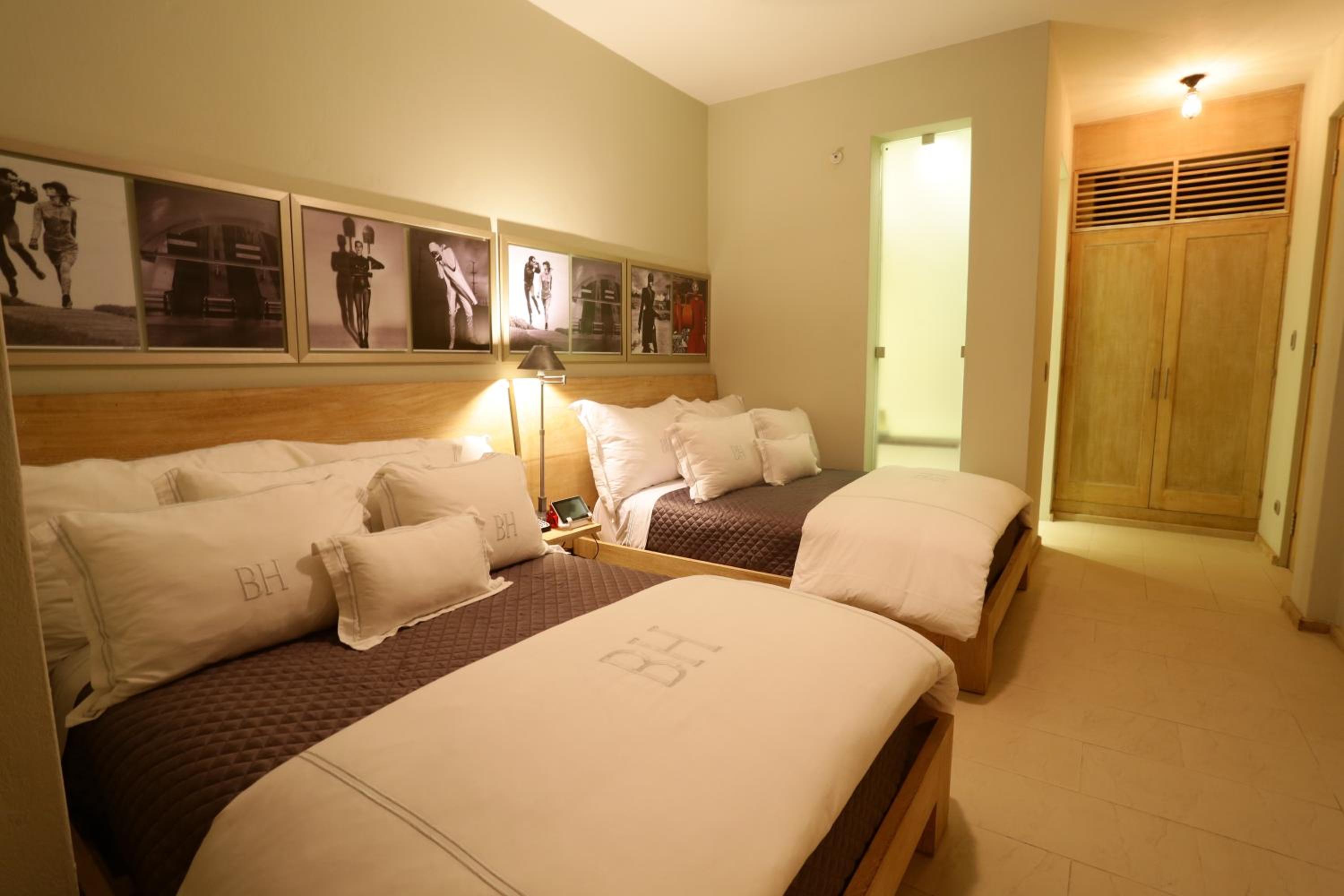 La Esquina Deluxe Suite - Full Bed thumbnail 5