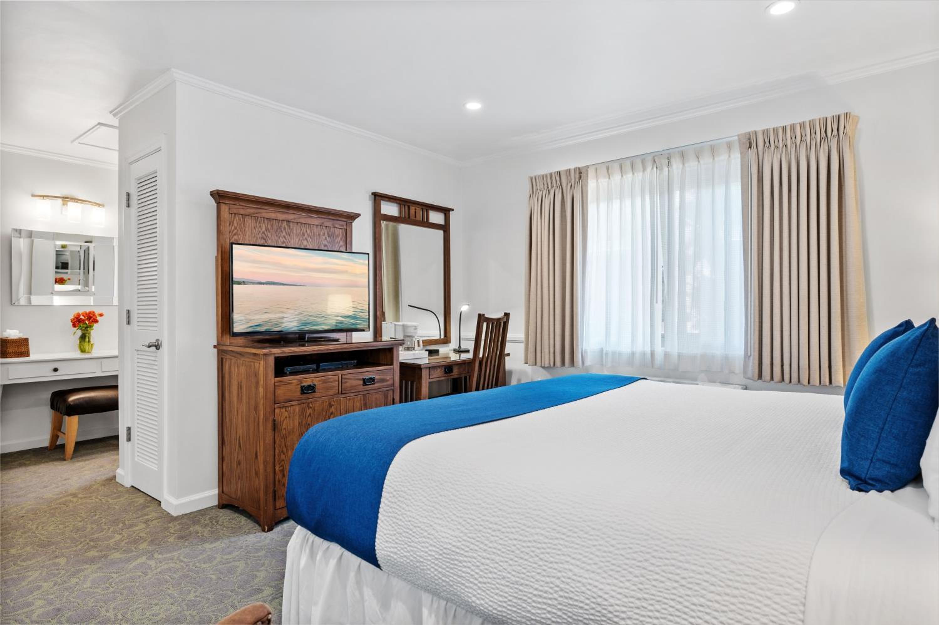 Queen Room - Photo 2