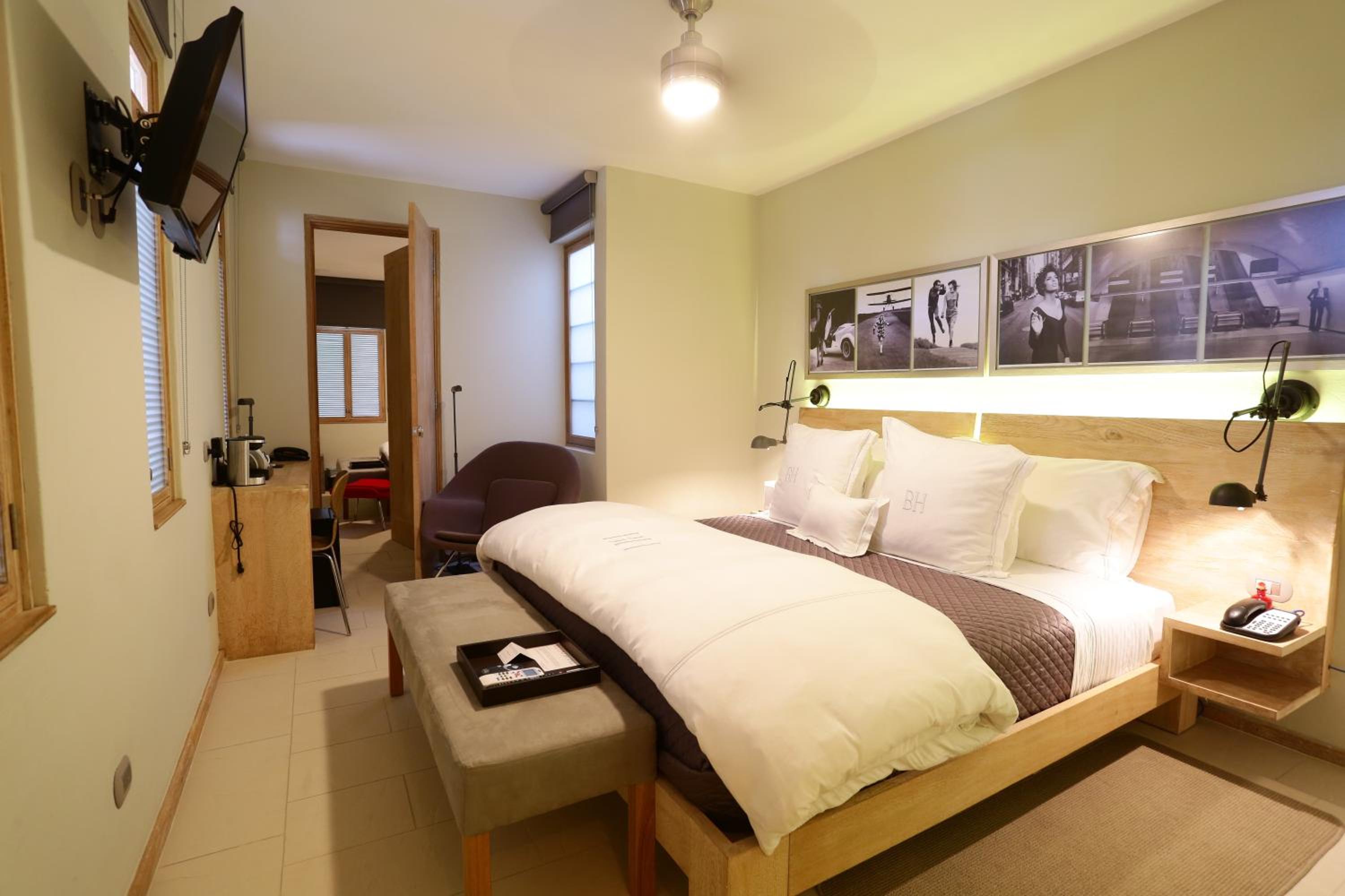 La Esquina Deluxe Suite - King Bed thumbnail 5