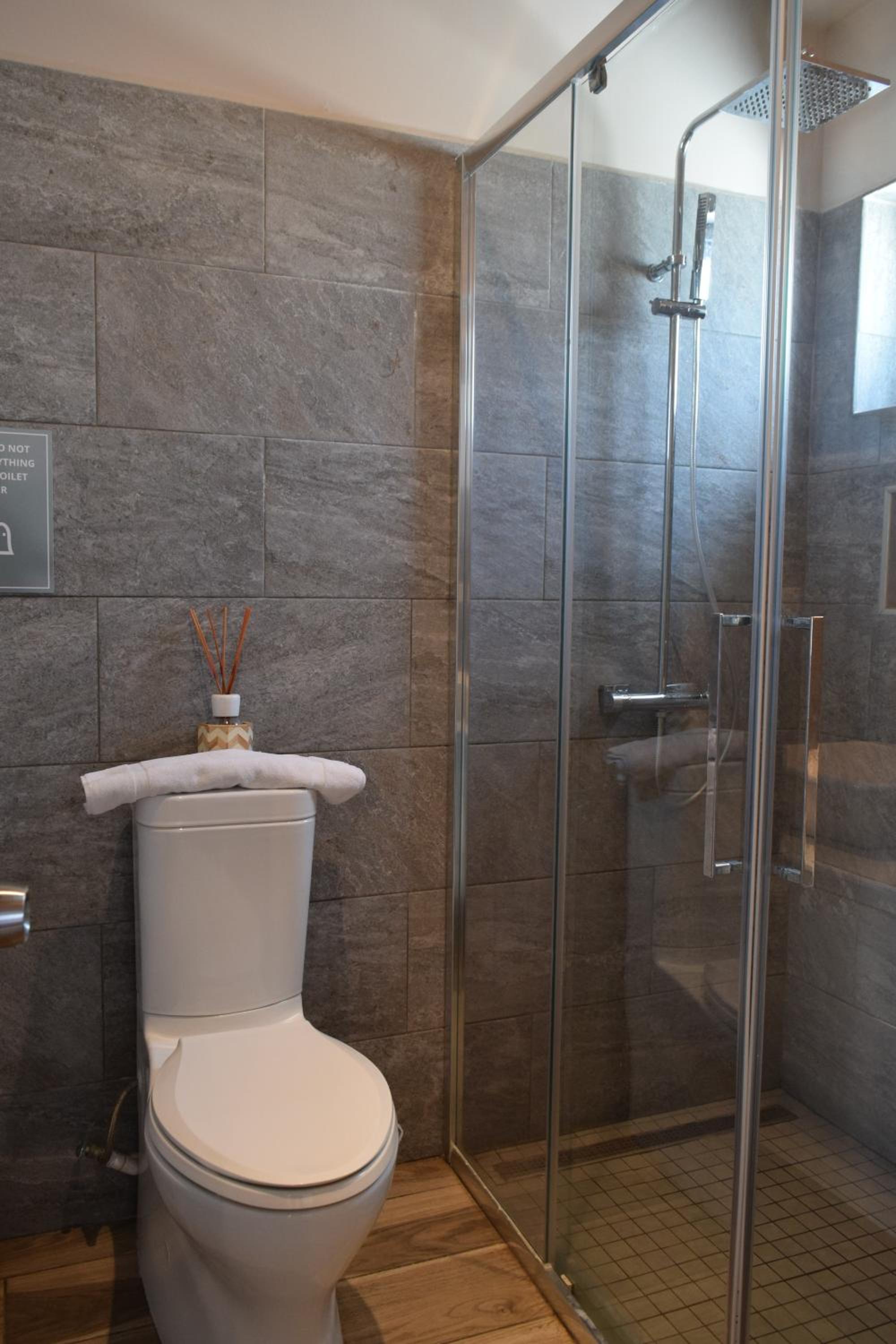 Studio Apartment photo 3