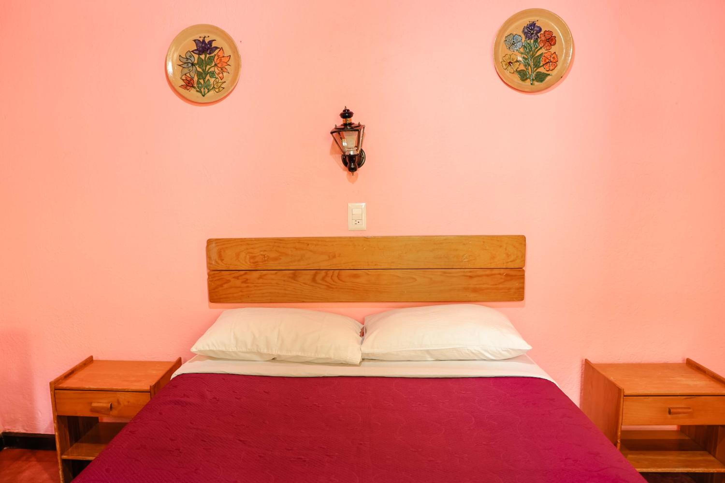 Budget Double Room - Photo 1