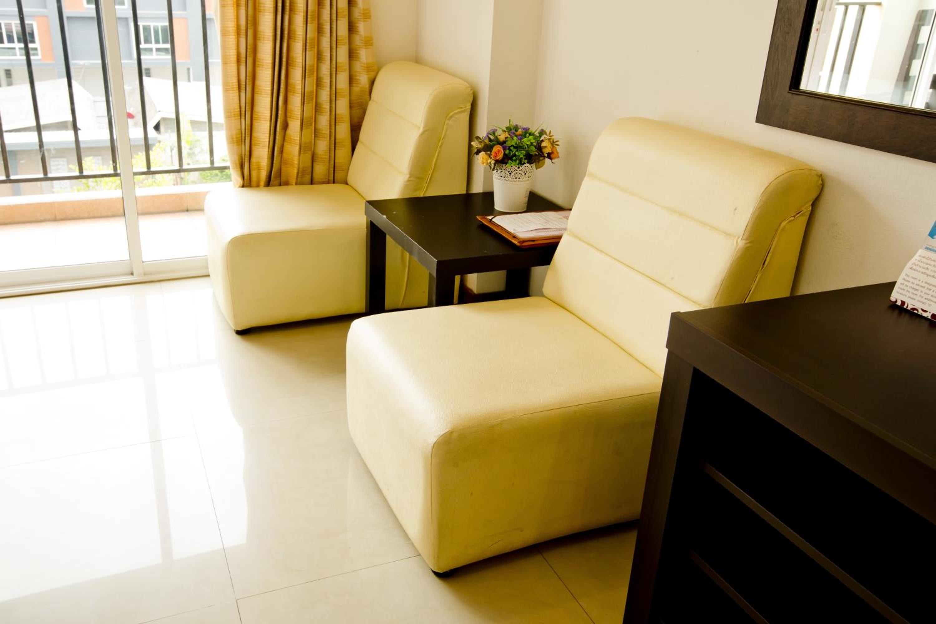 Deluxe Family Room - Photo 3