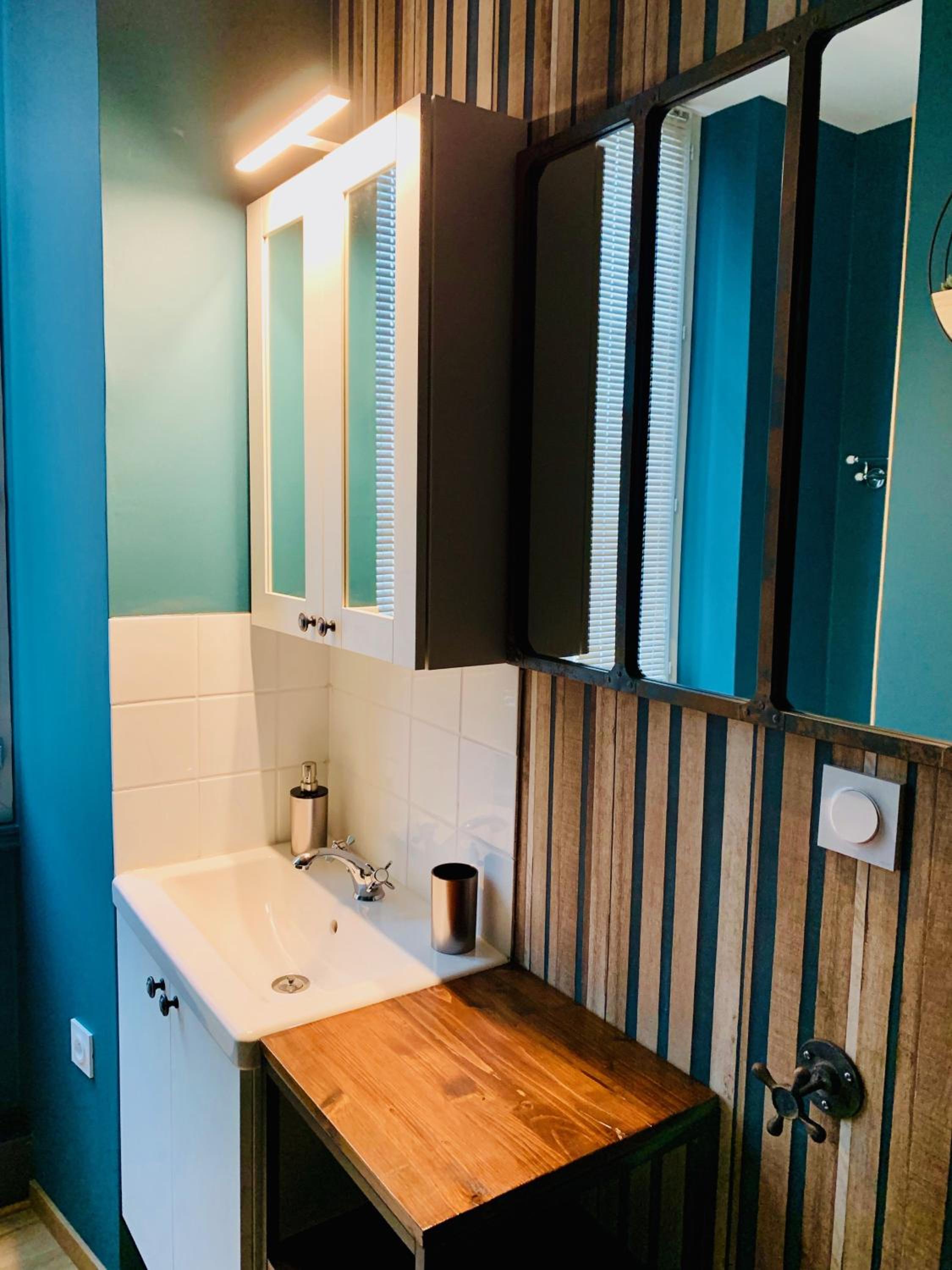 One-Bedroom Apartment - Photo 21