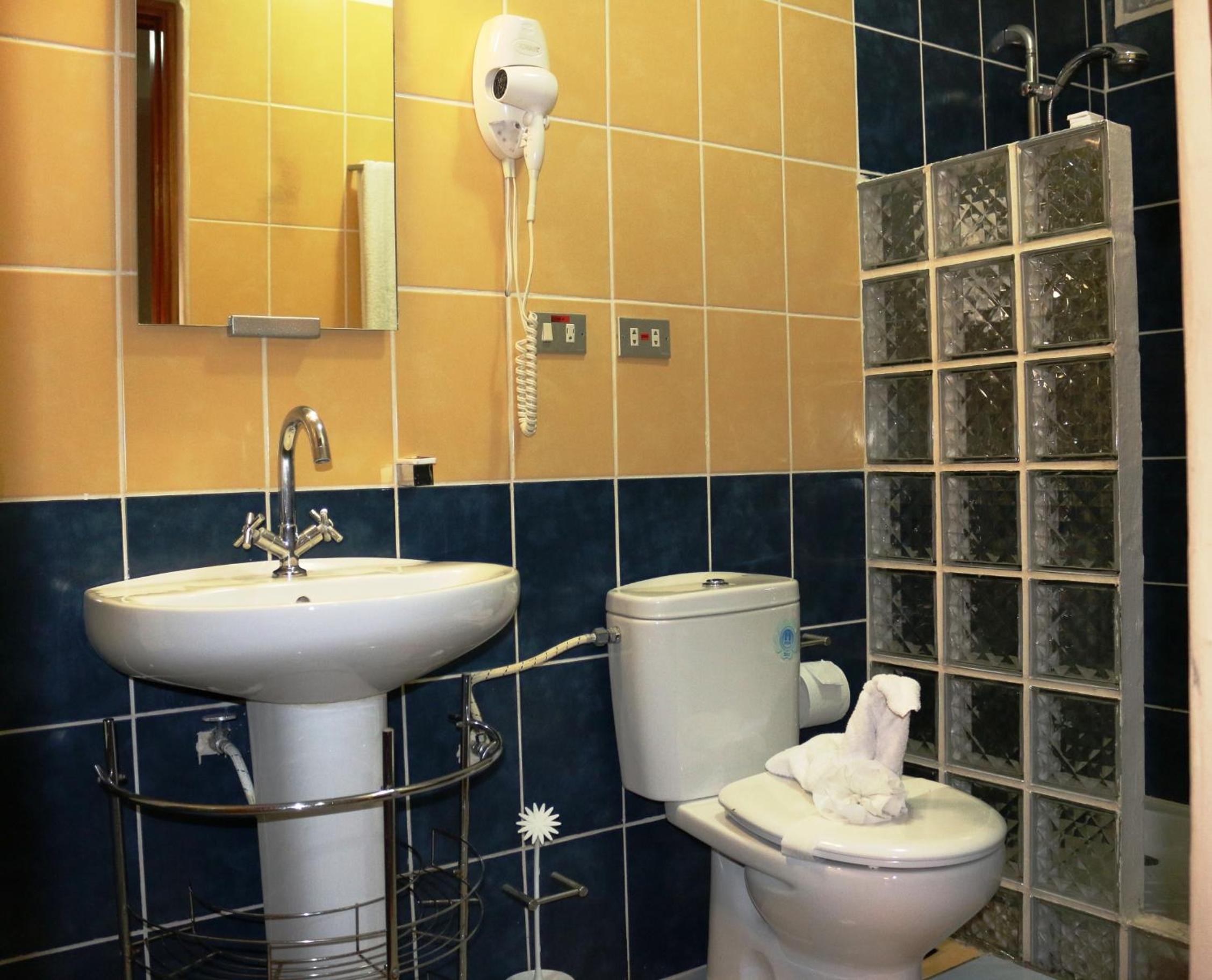 Standard Triple Room photo 3