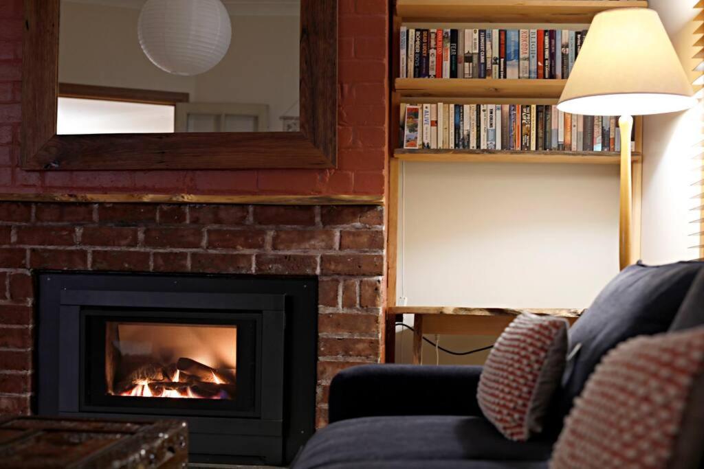 Three-Bedroom House photo 2