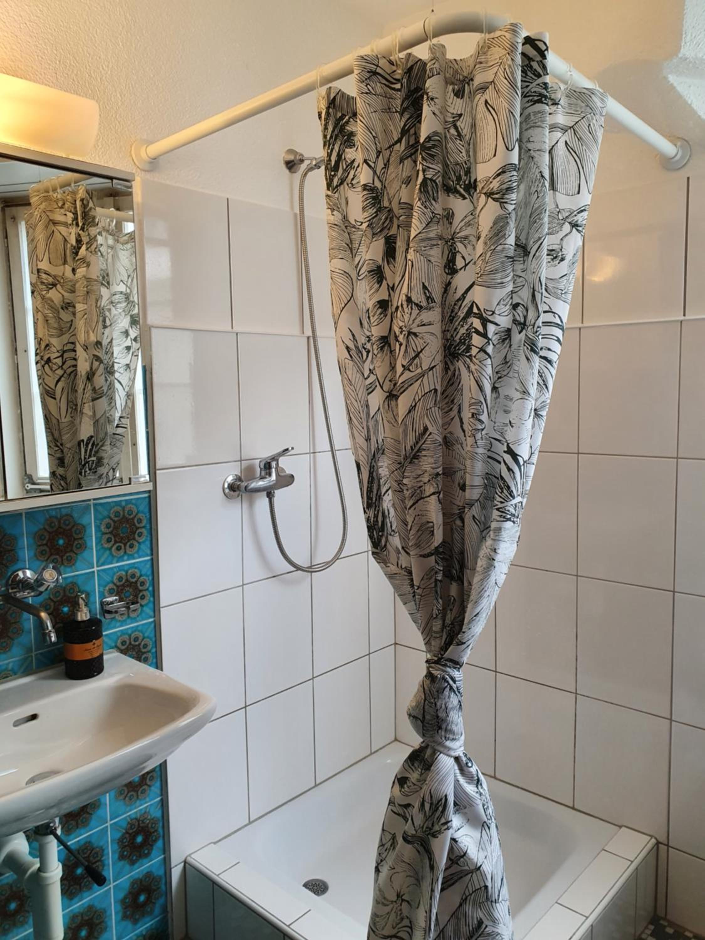 Family Room With Bathroom photo 2