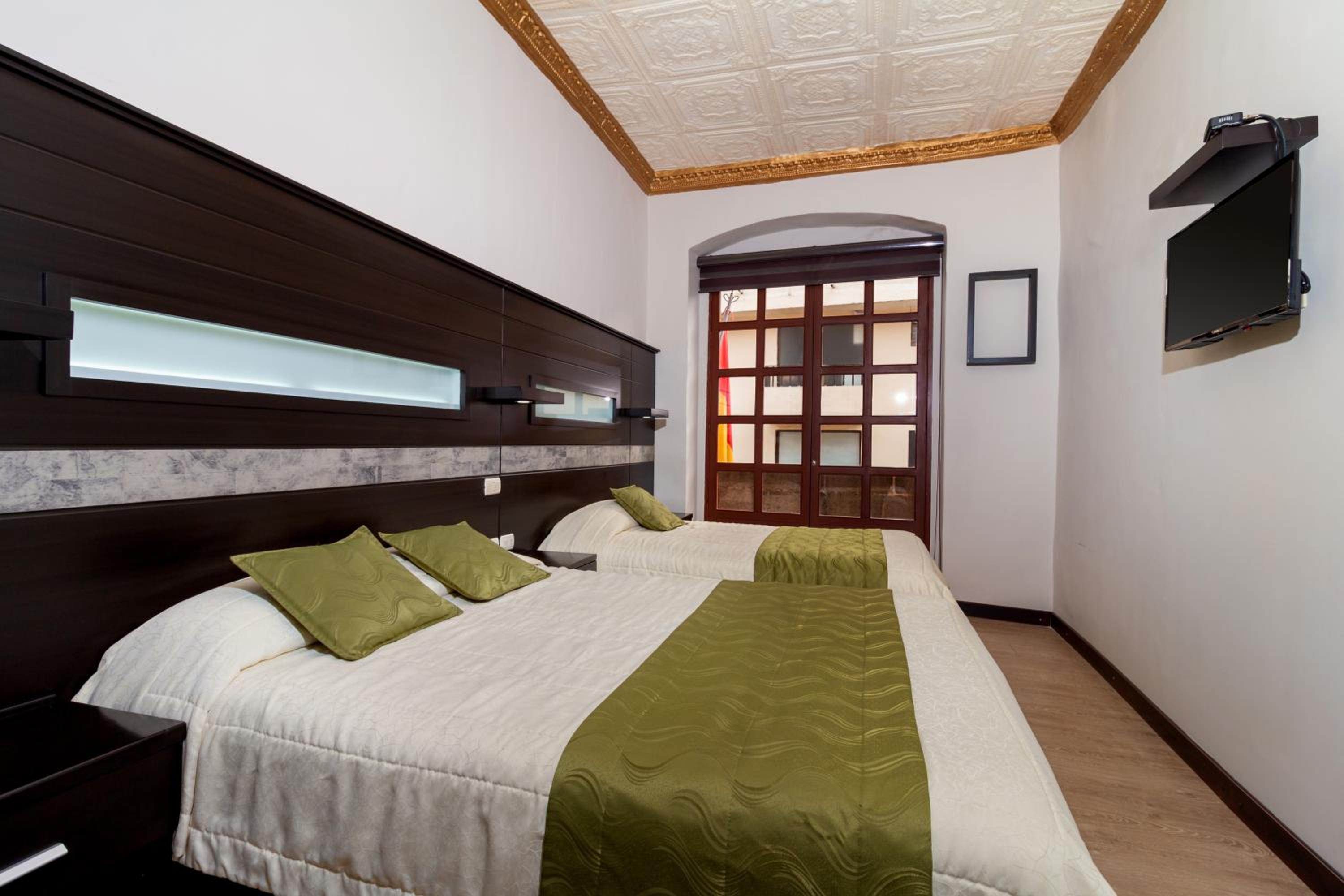 Triple Room with Private Bathroom