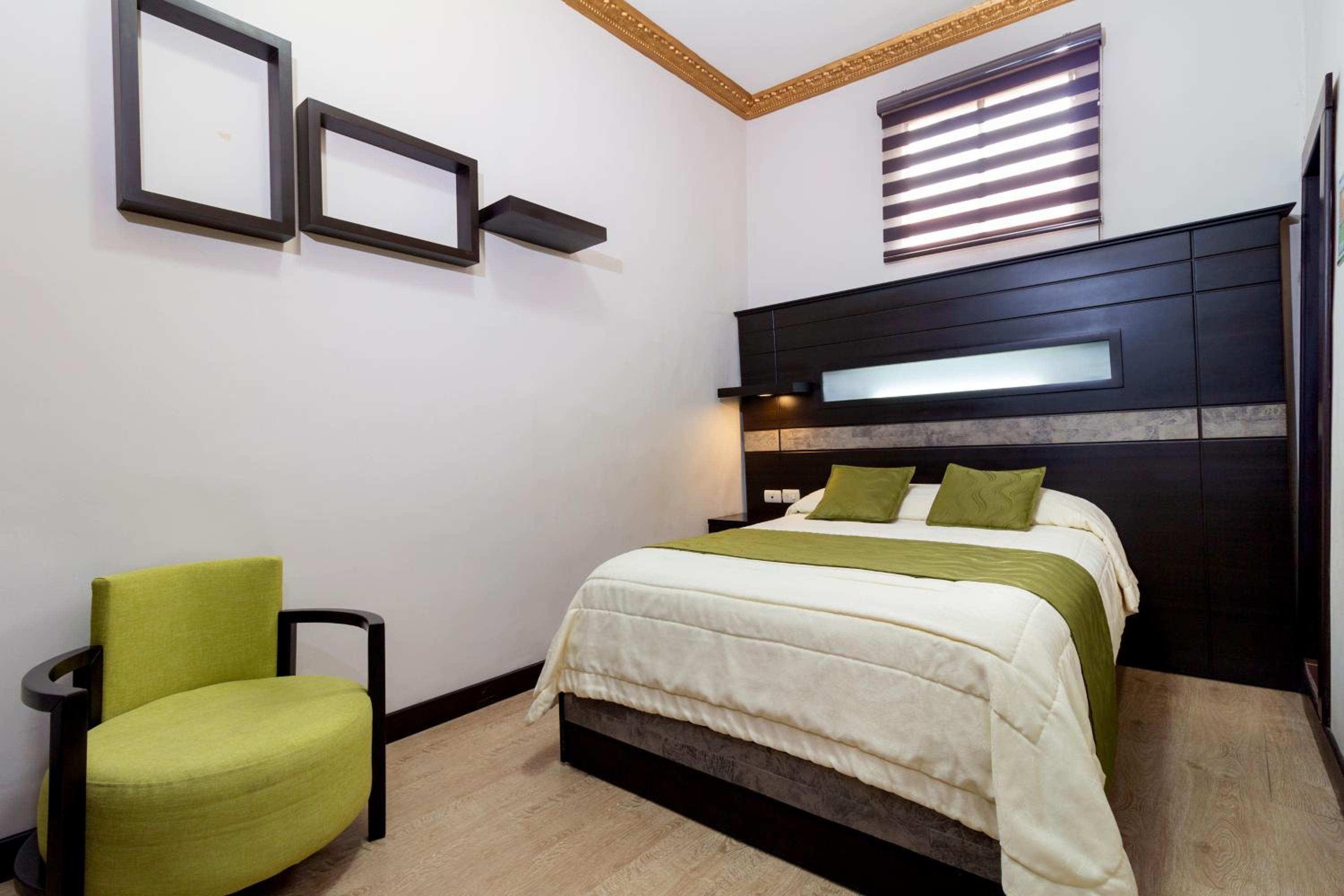 Single Room with Private Bathroom