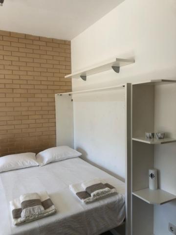 One-Bedroom Apartment - Photo 4