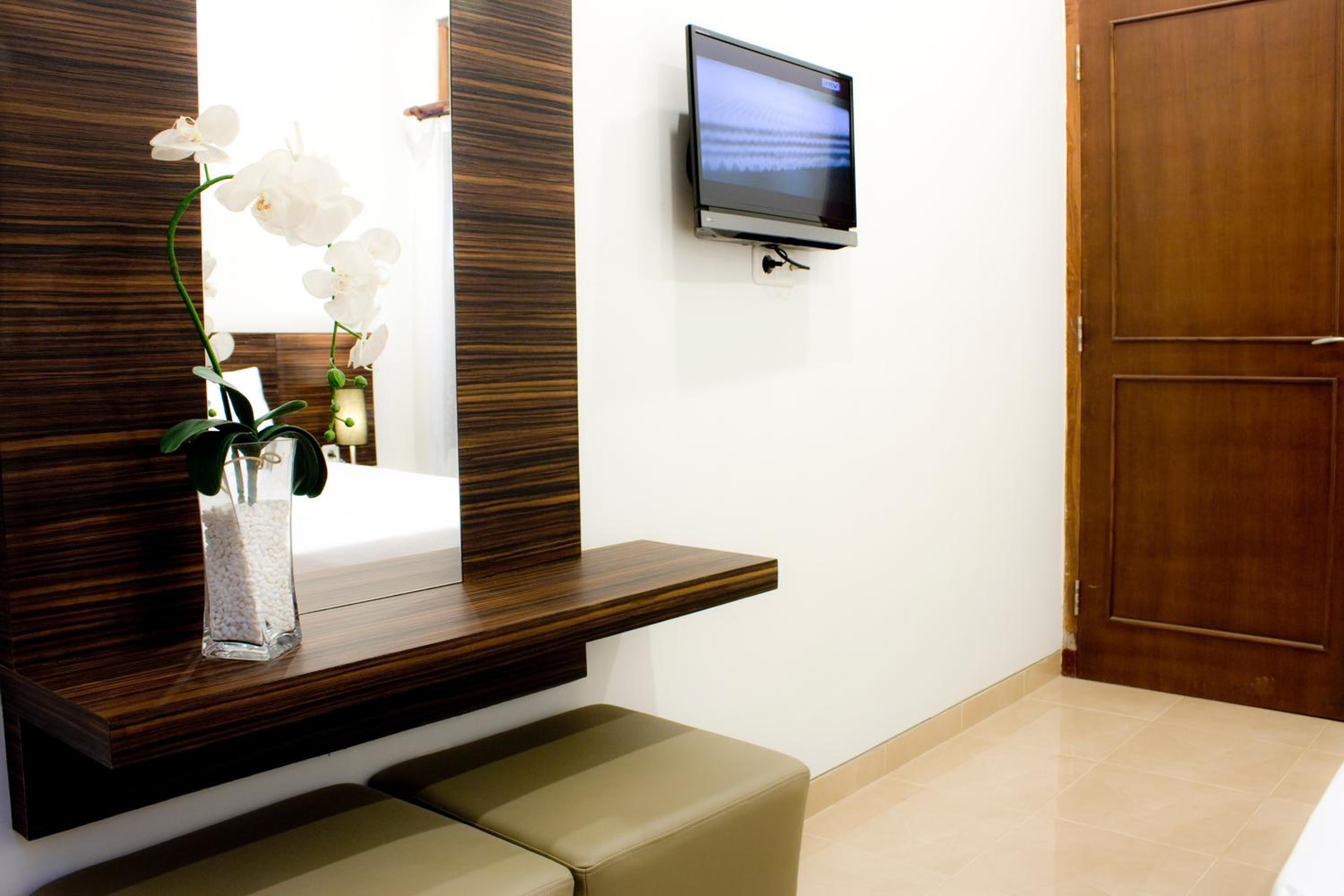 Deluxe Double or Twin Room - Photo 4