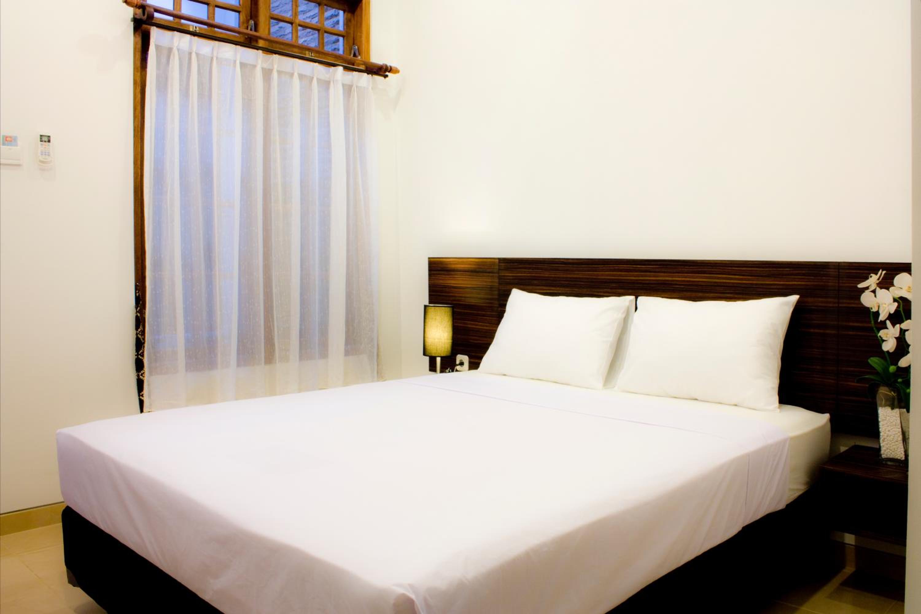 Deluxe Double or Twin Room - Photo 2