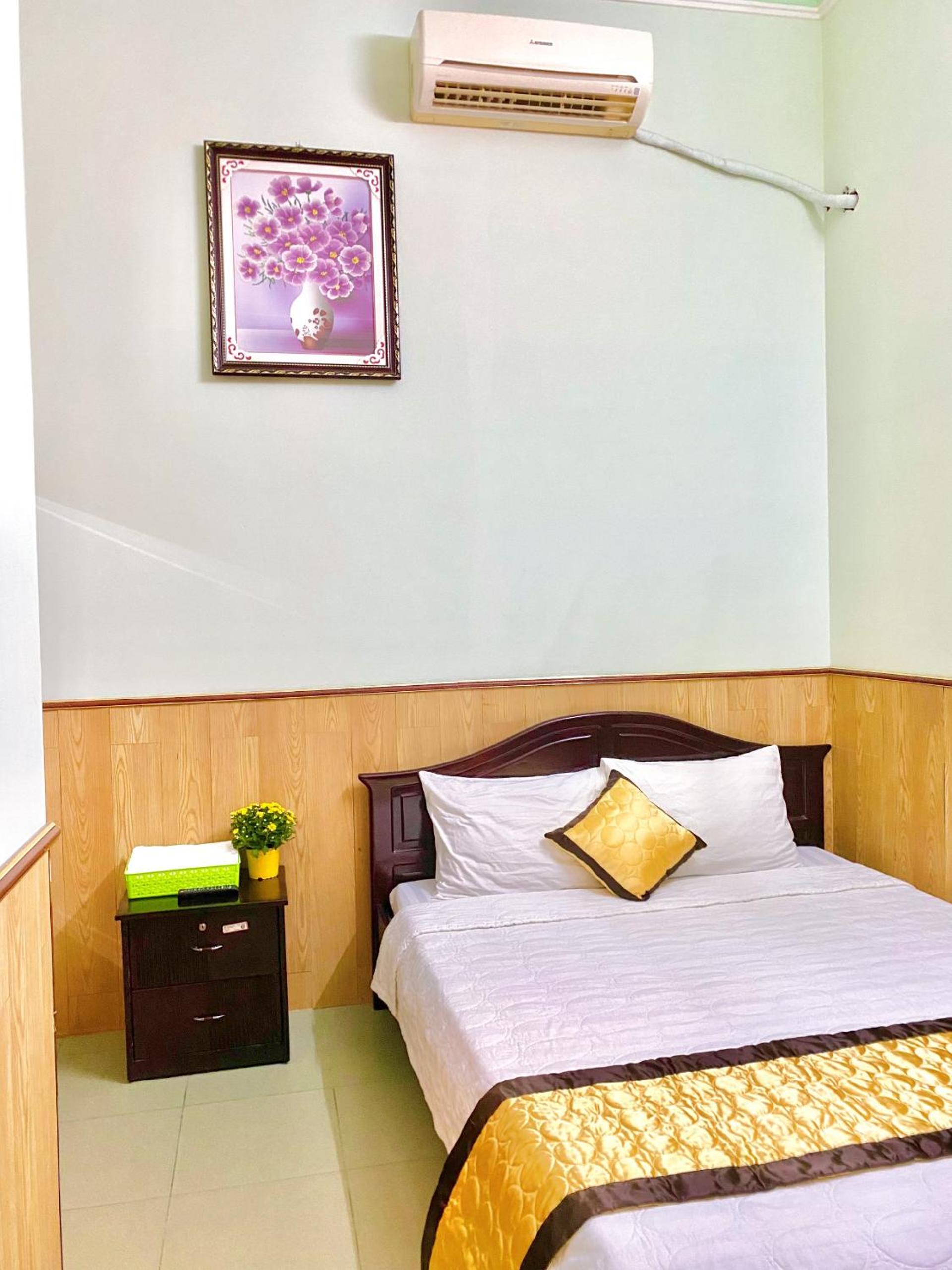 Economy Single Room