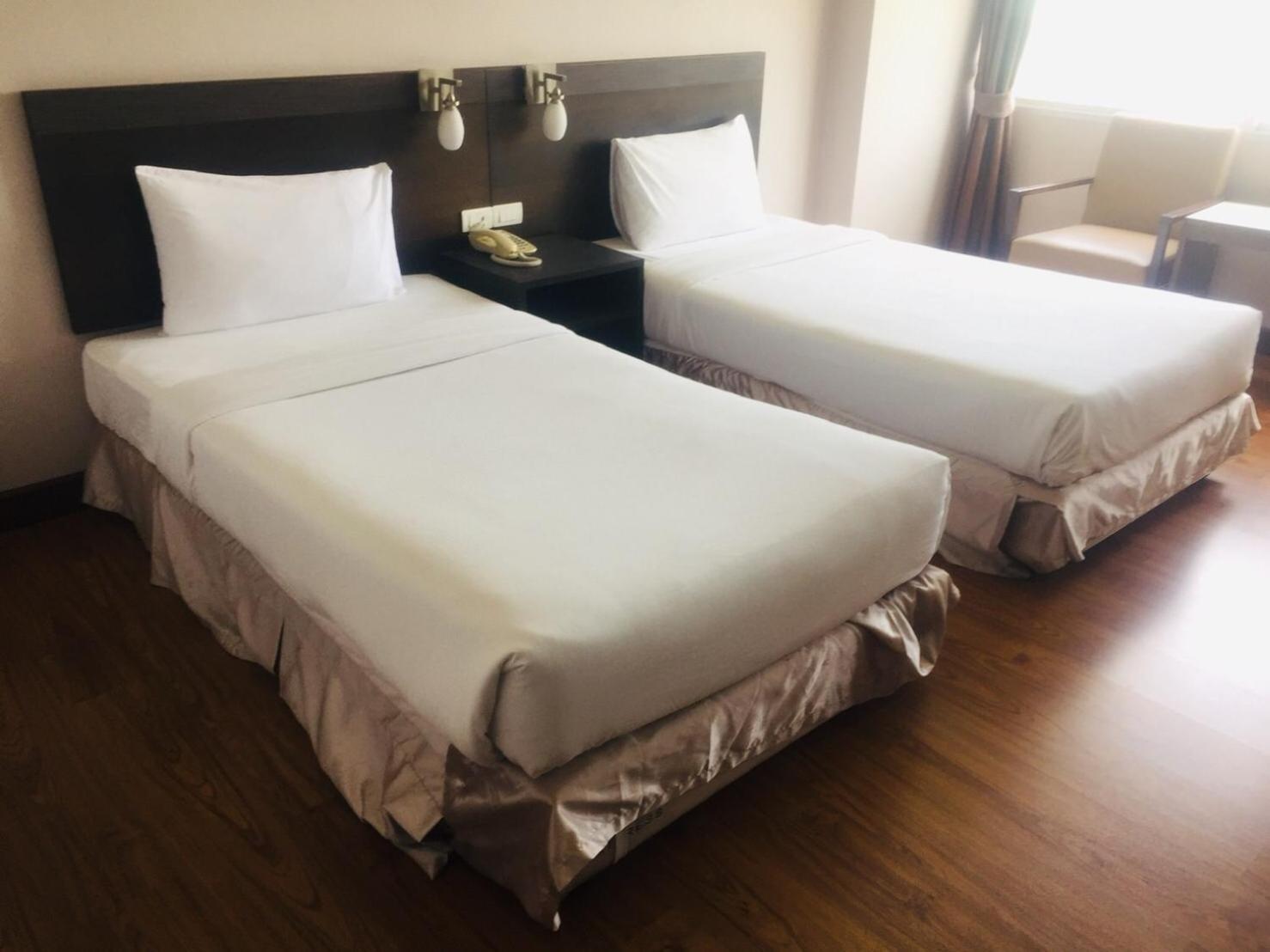 Deluxe Twin Room photo 2