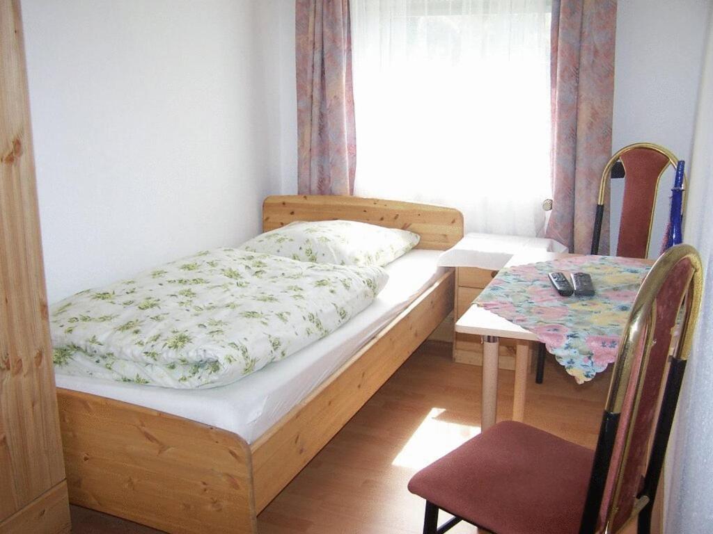 Single Room photo 1