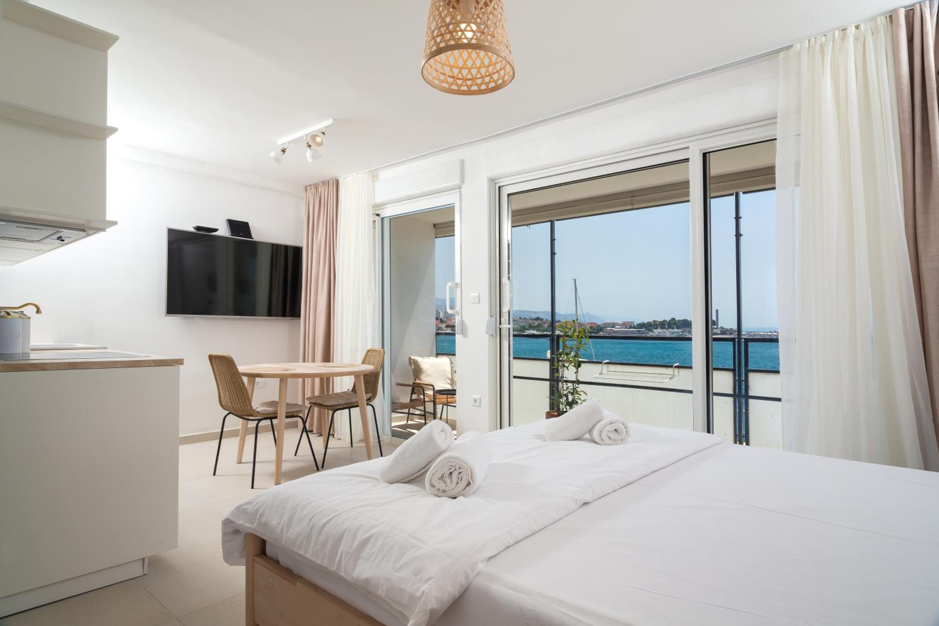 Studio with Sea View