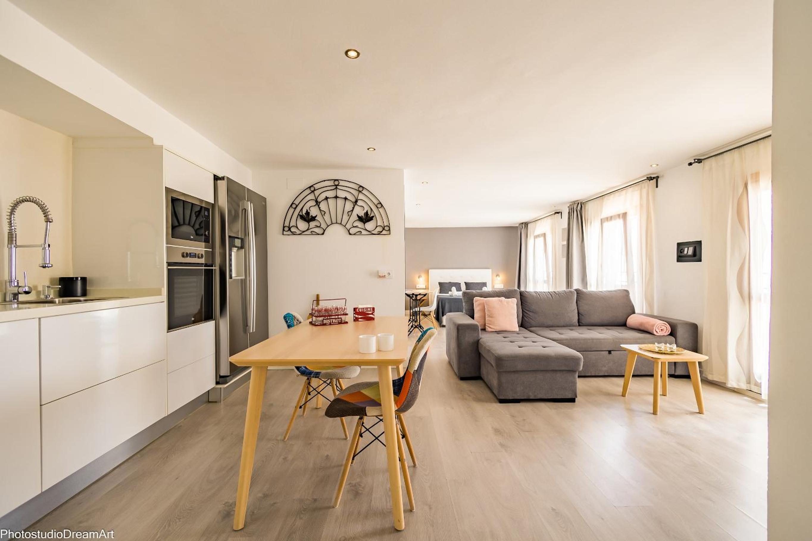 Studio With Sofa Bed