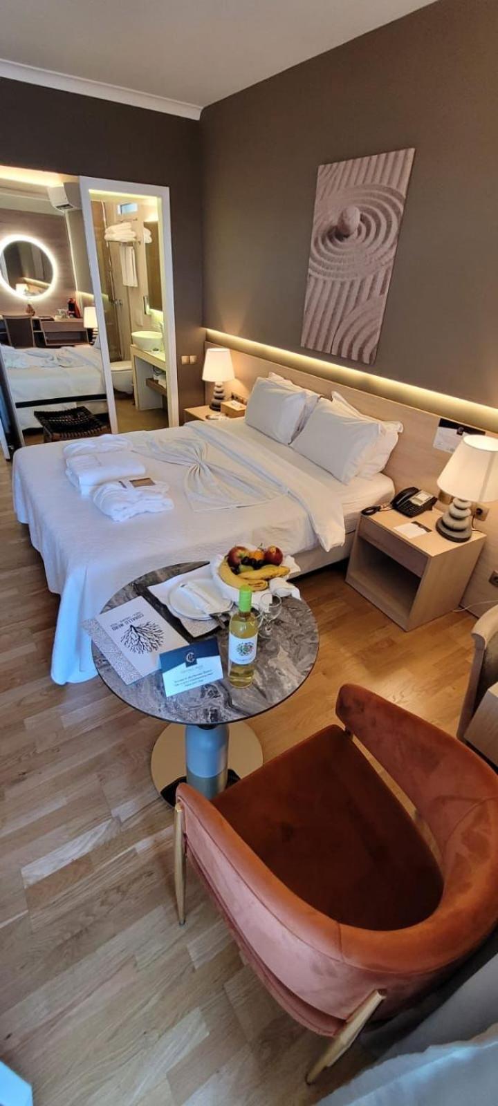 Family Room with Sea View- Adjoining Rooms photo 3