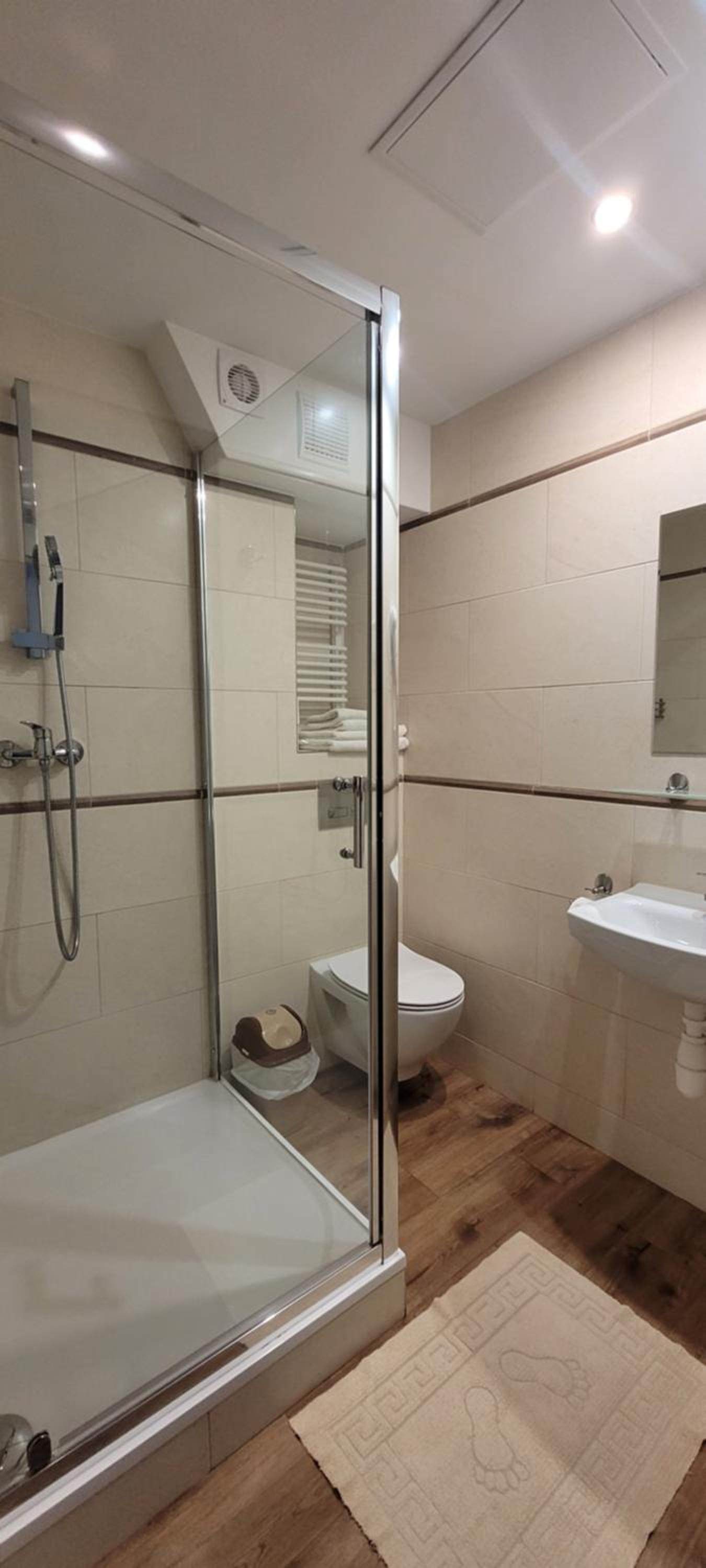Double or Twin Room - Photo 26
