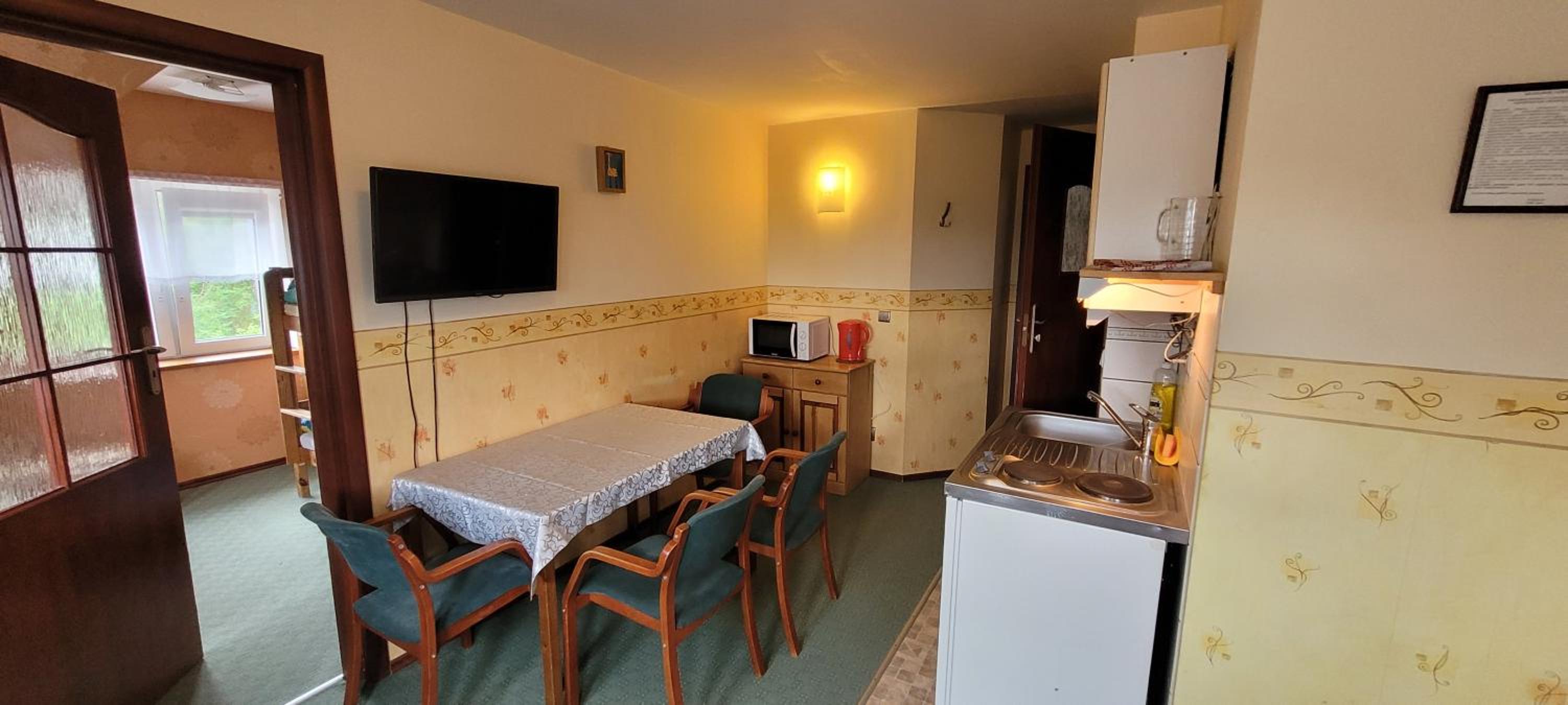 Quadruple Room - Photo 13