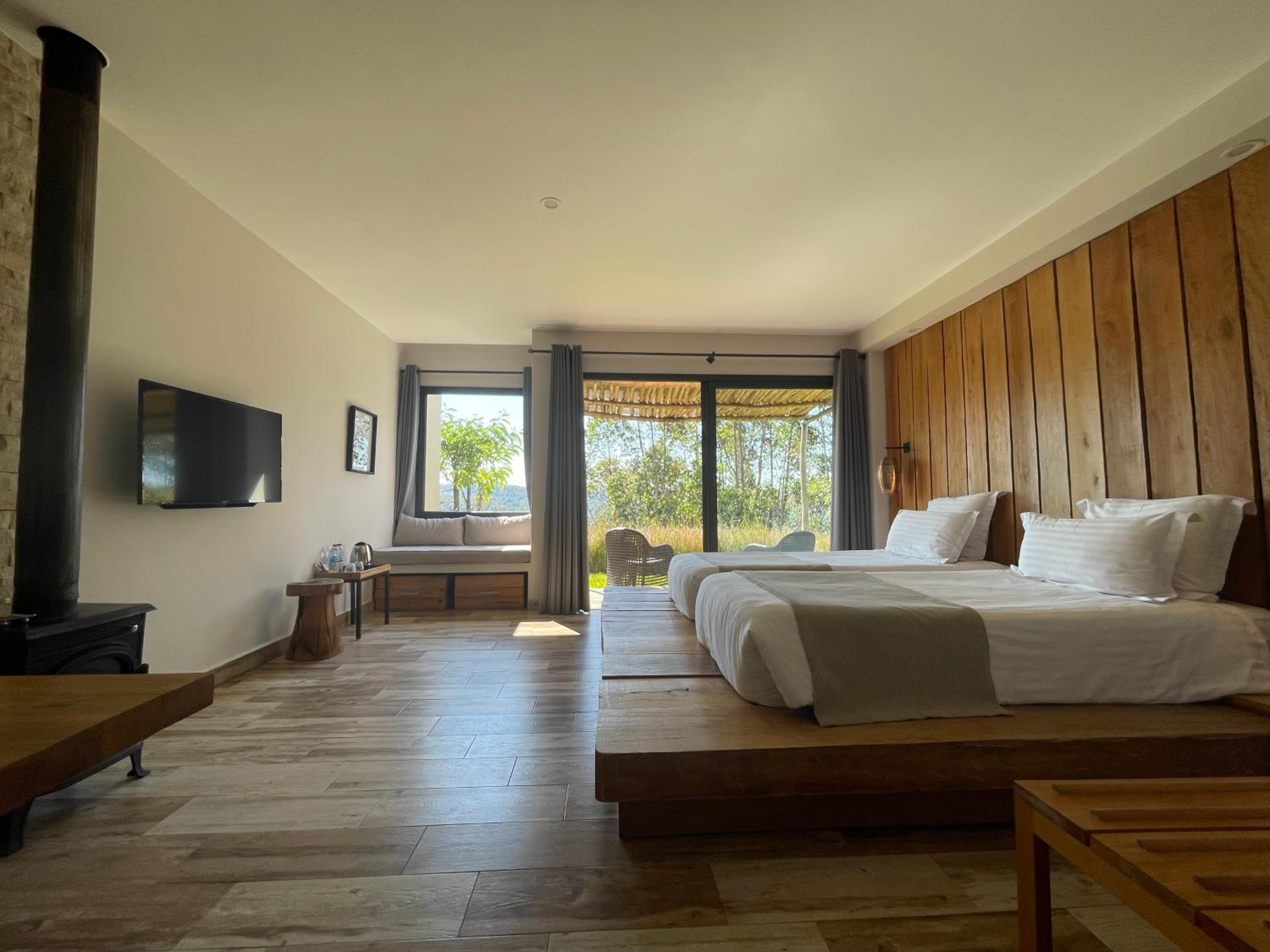 Twin Room with Terrace photo 2
