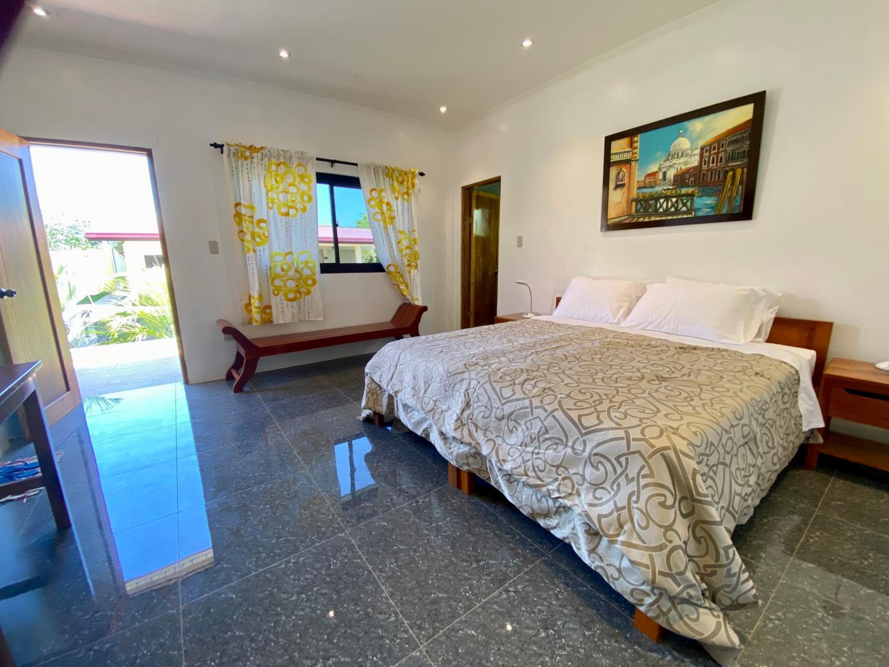 Deluxe Bungalow - Photo 4