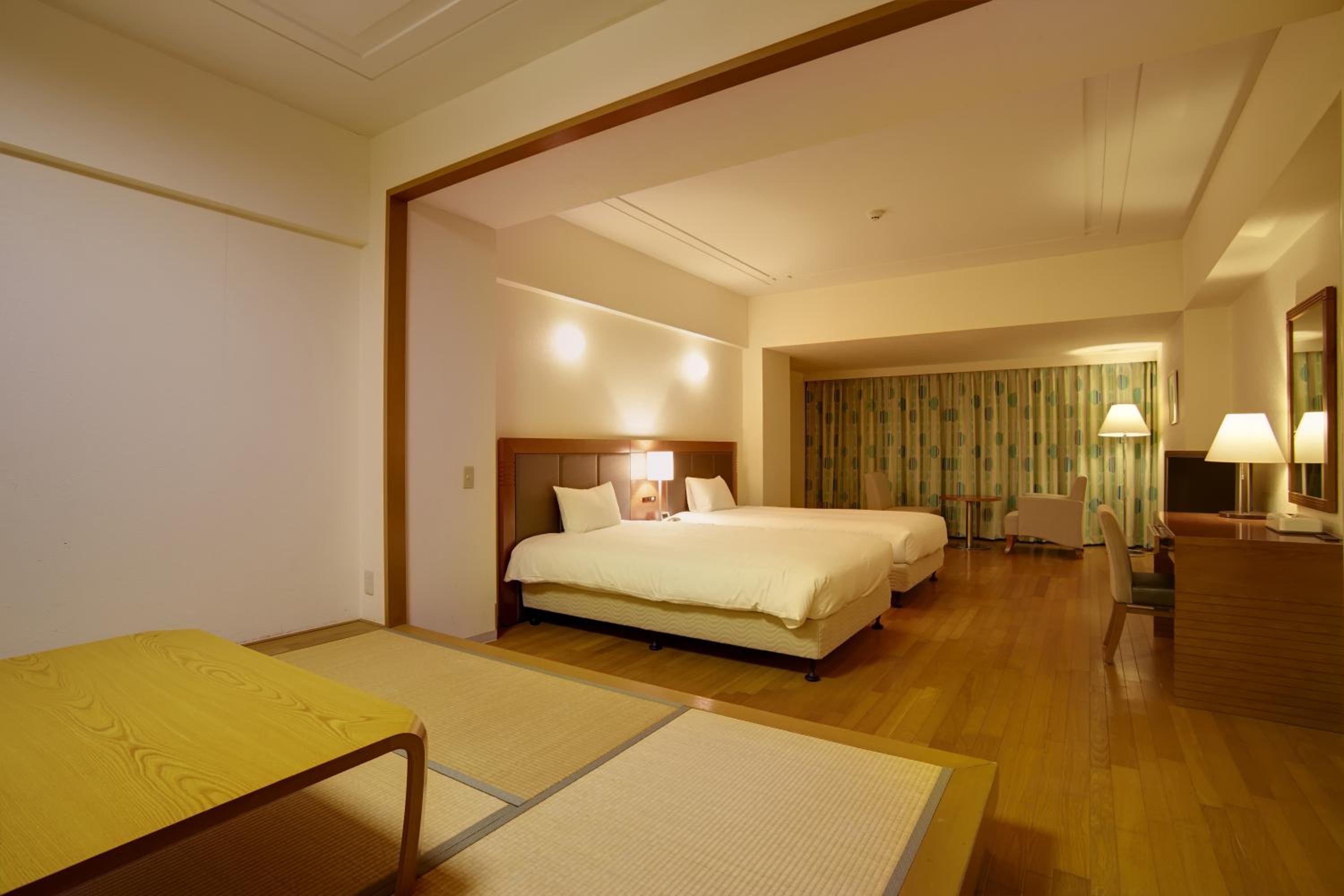Superior Family Room with Tatami Area - Non-Smoking