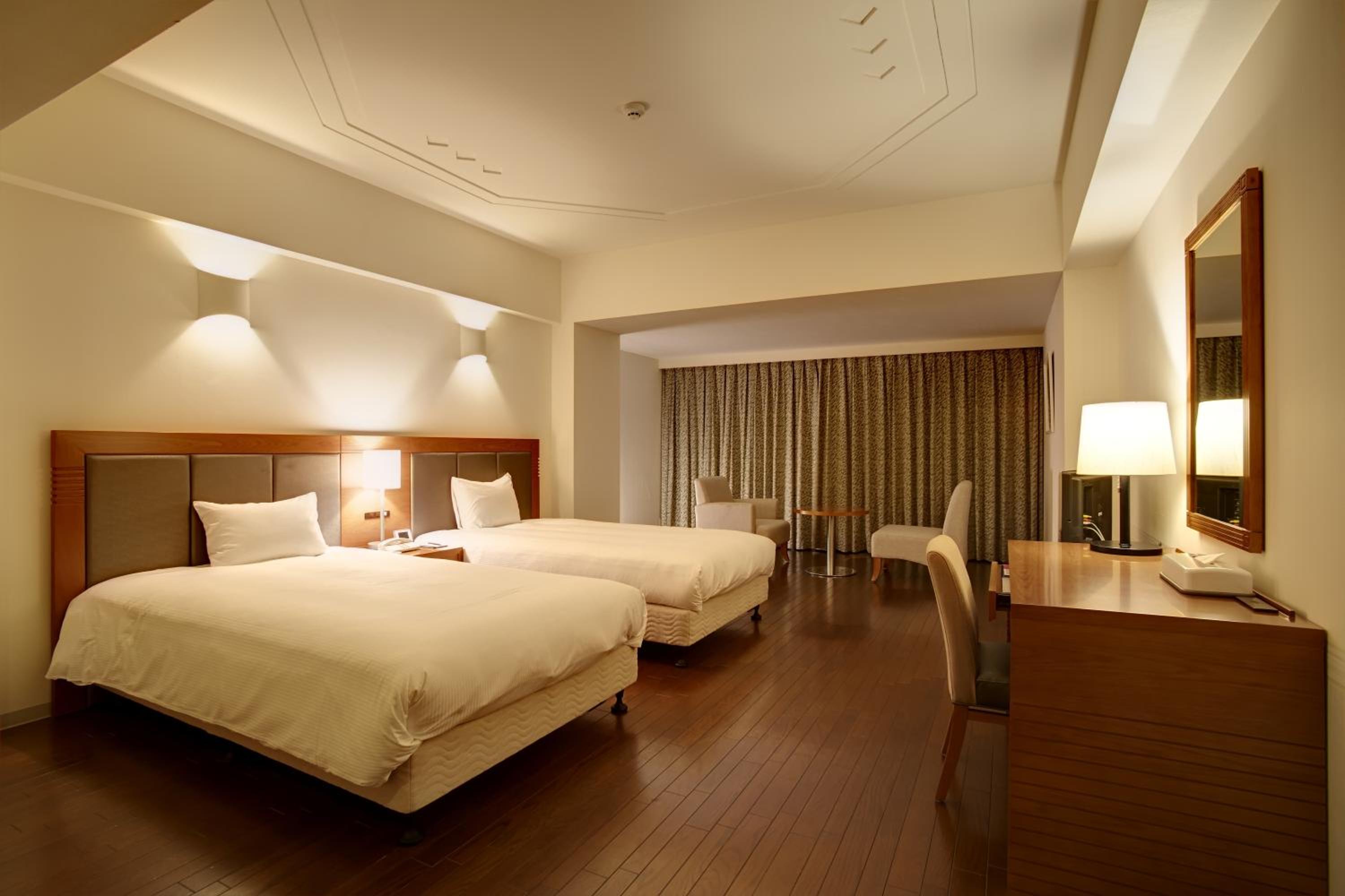 Superior Twin Room - High Floor Non-Smoking photo 3